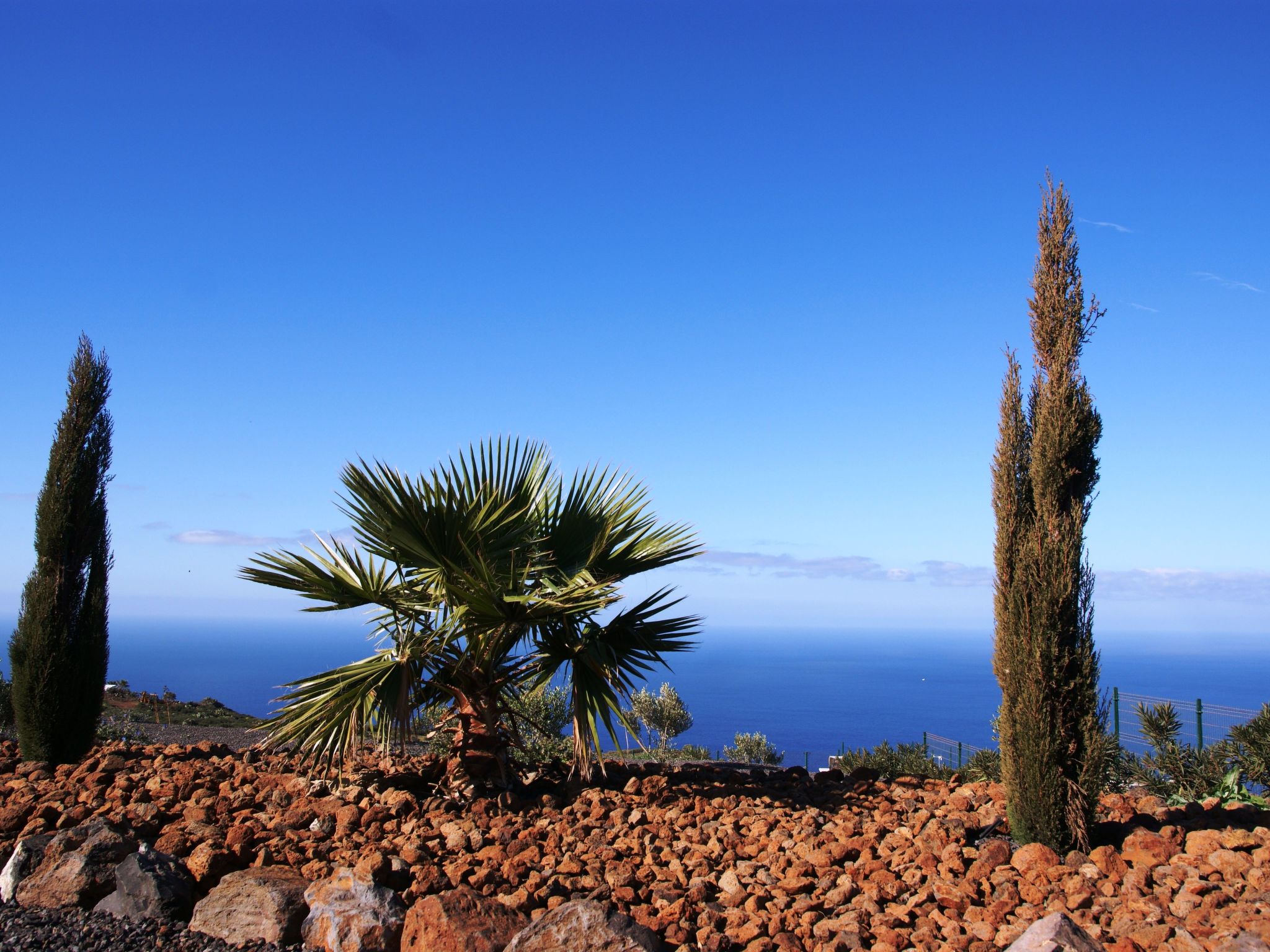 Romantische Ferienvilla mit Infinity-Pool und Panoramameerblick-Image-tags.info