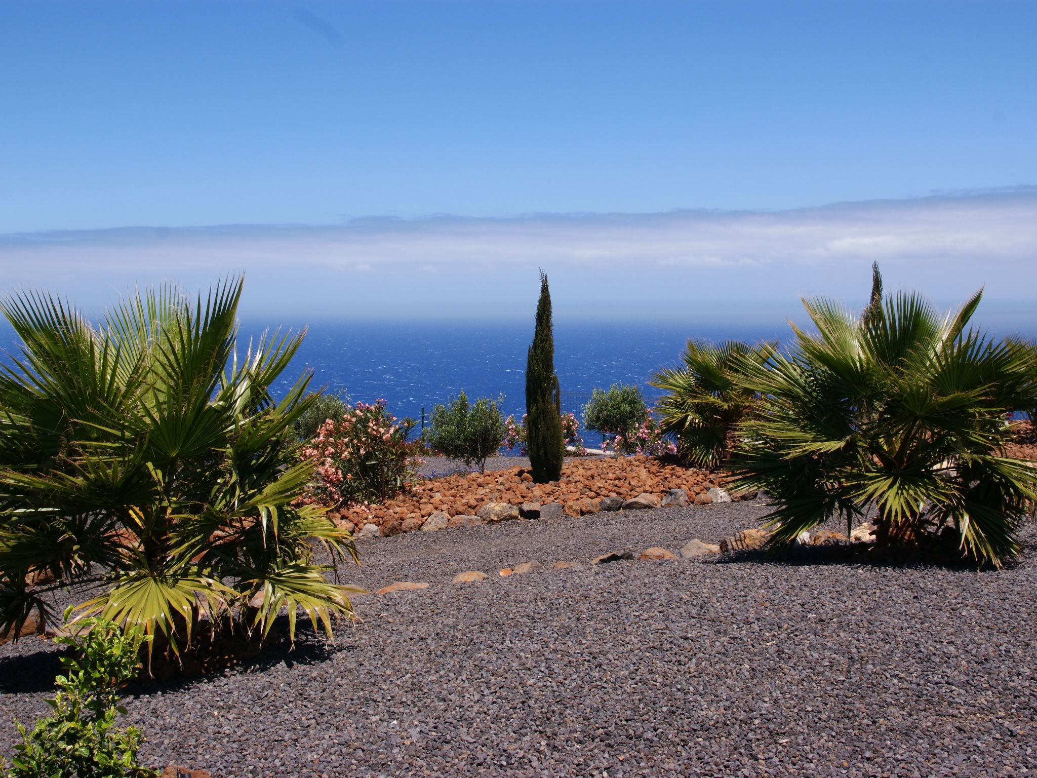 Romantische Ferienvilla mit Infinity-Pool und Panoramameerblick-Image-tags.info