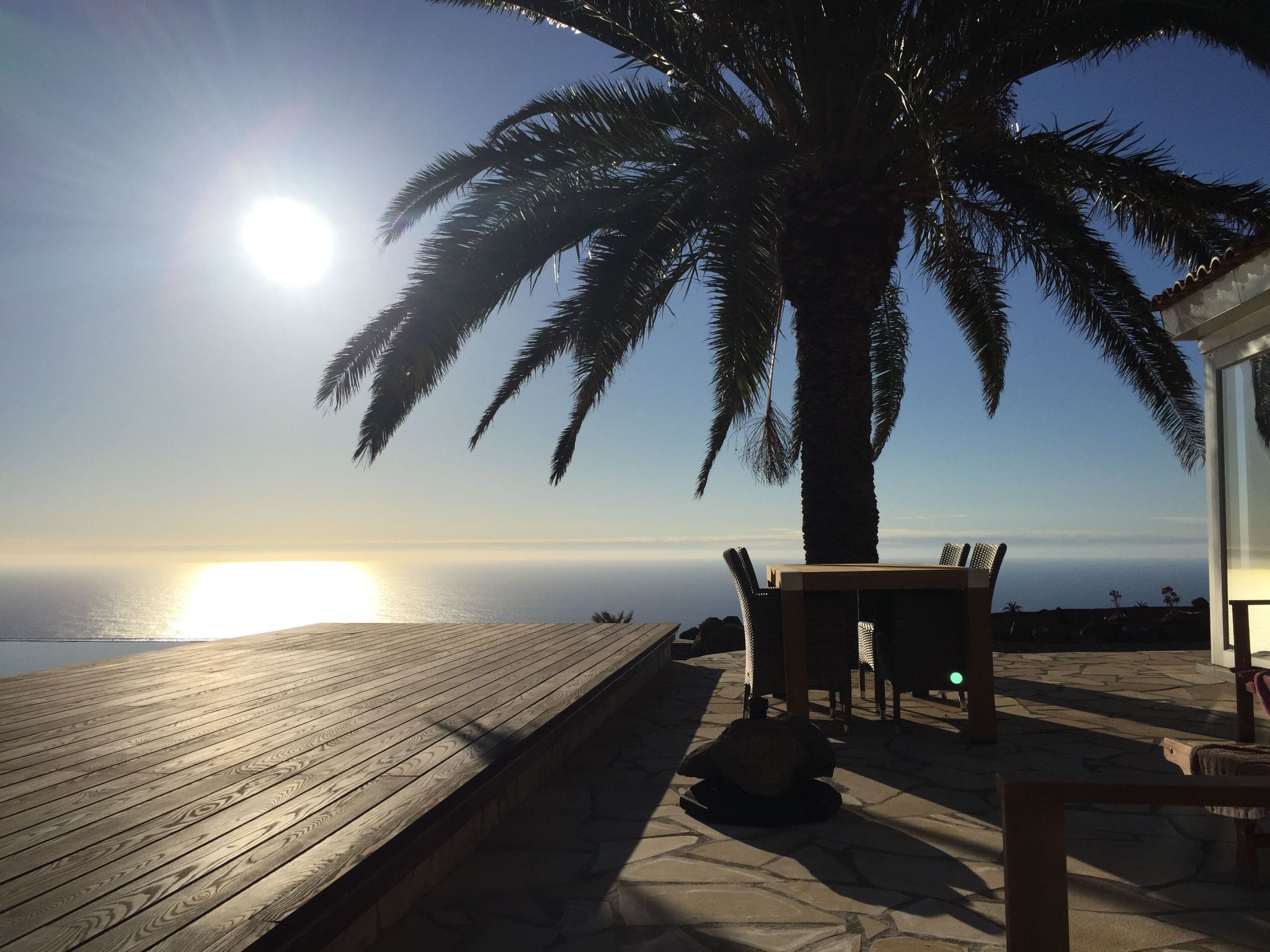 Romantische Ferienvilla mit Infinity-Pool und Panoramameerblick-Image-tags.info