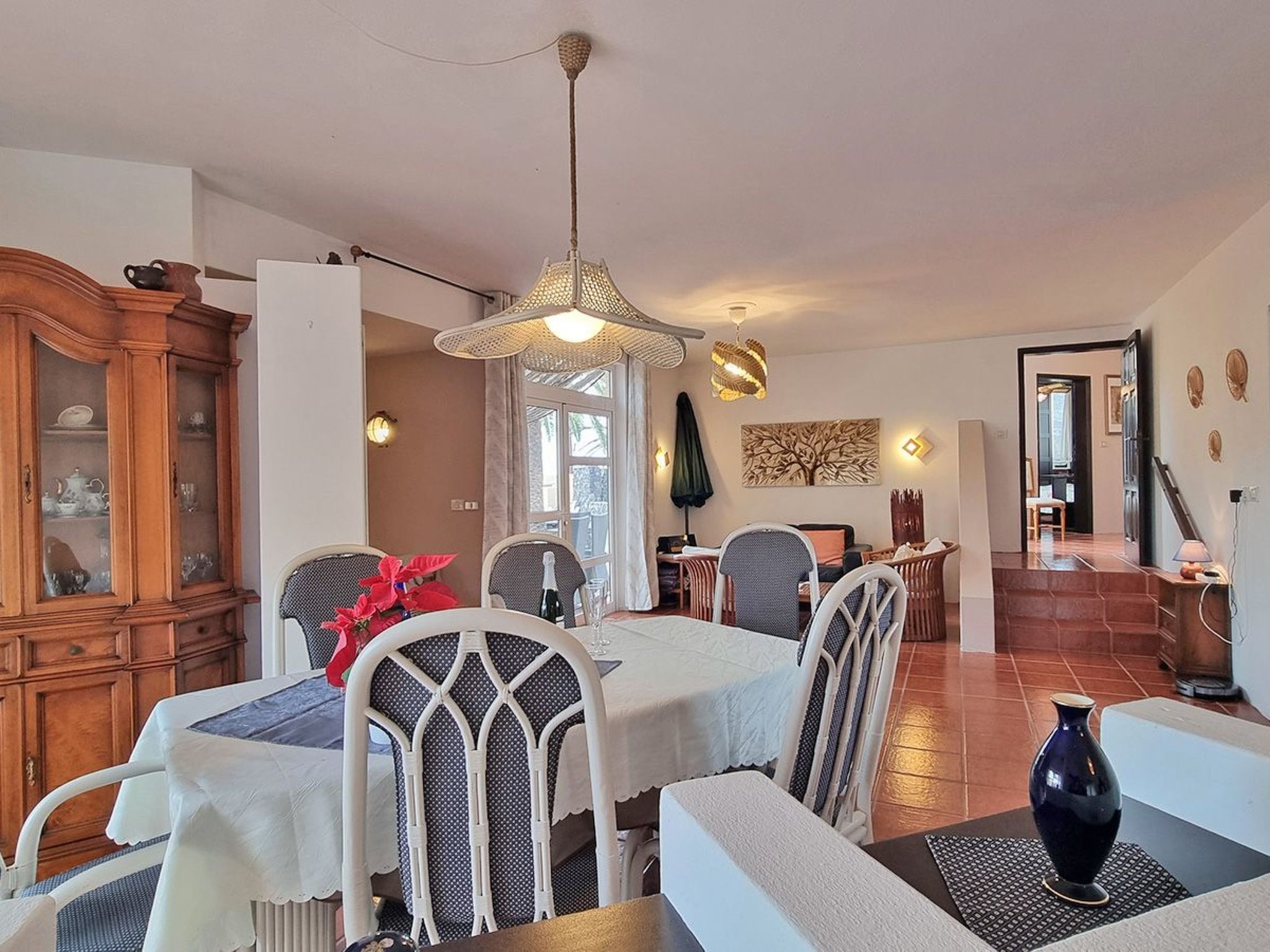 Perla del Sol-Inside