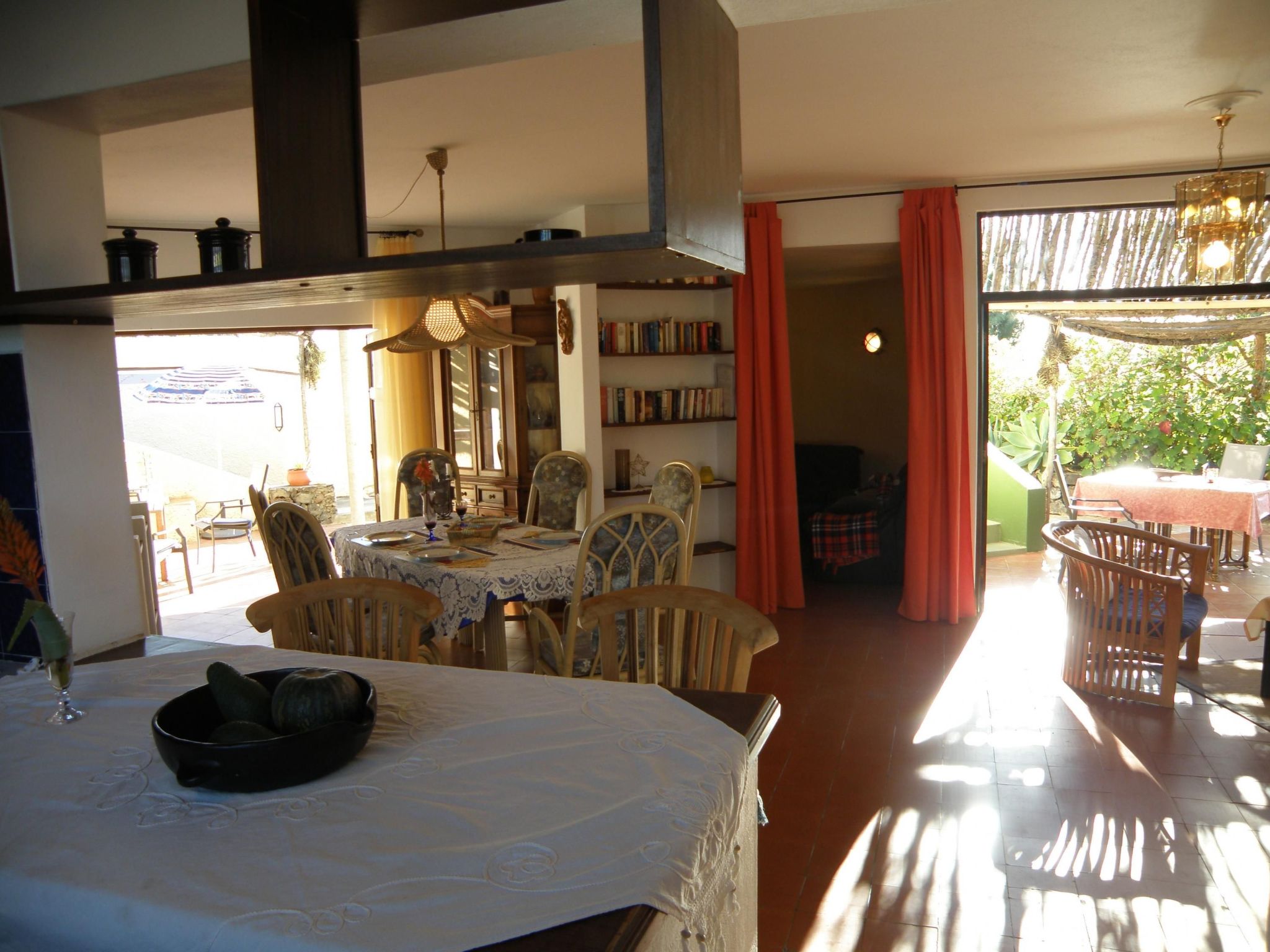 Perla del Sol-Inside