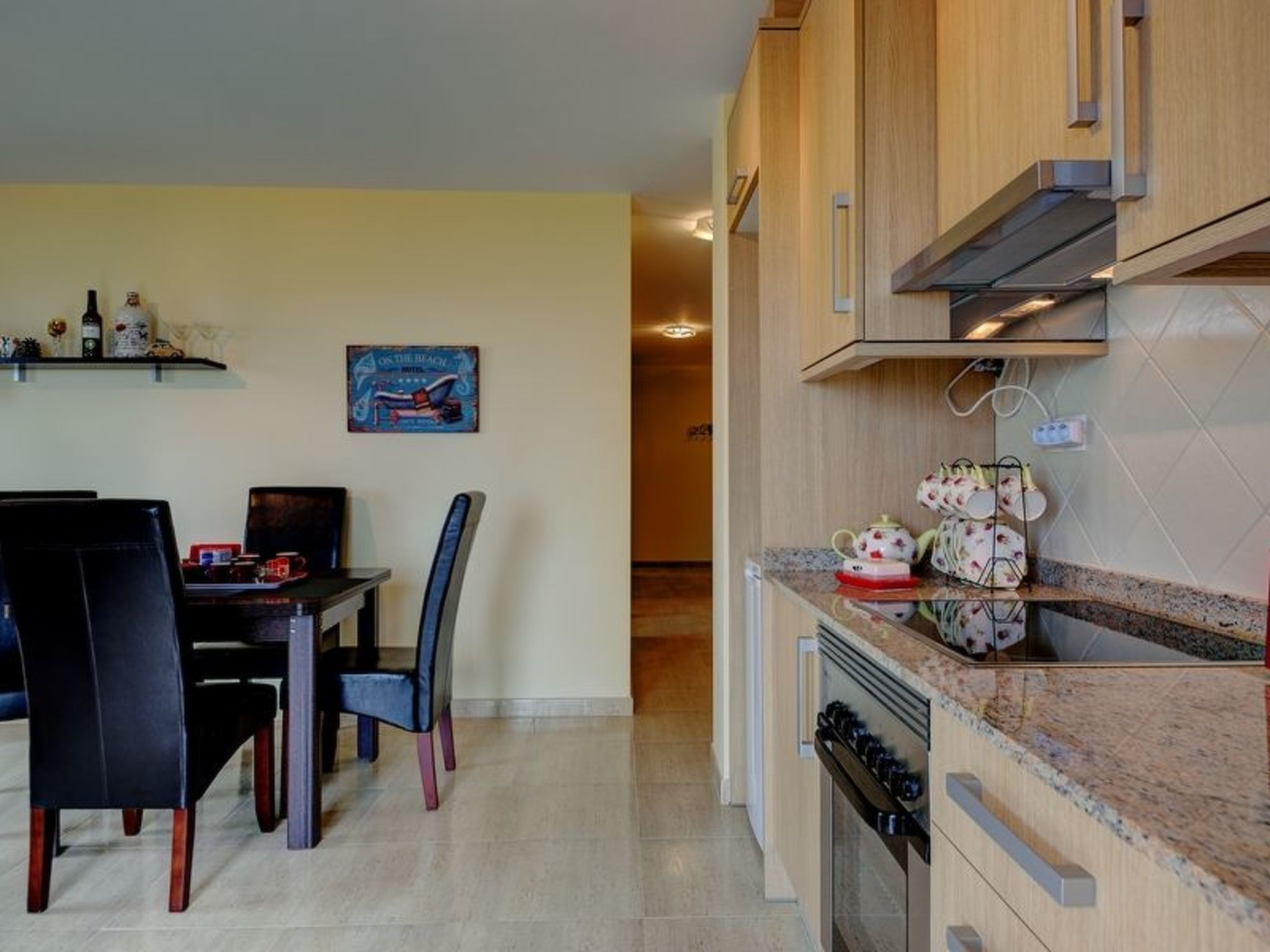 Belair mit Pool-Binnen