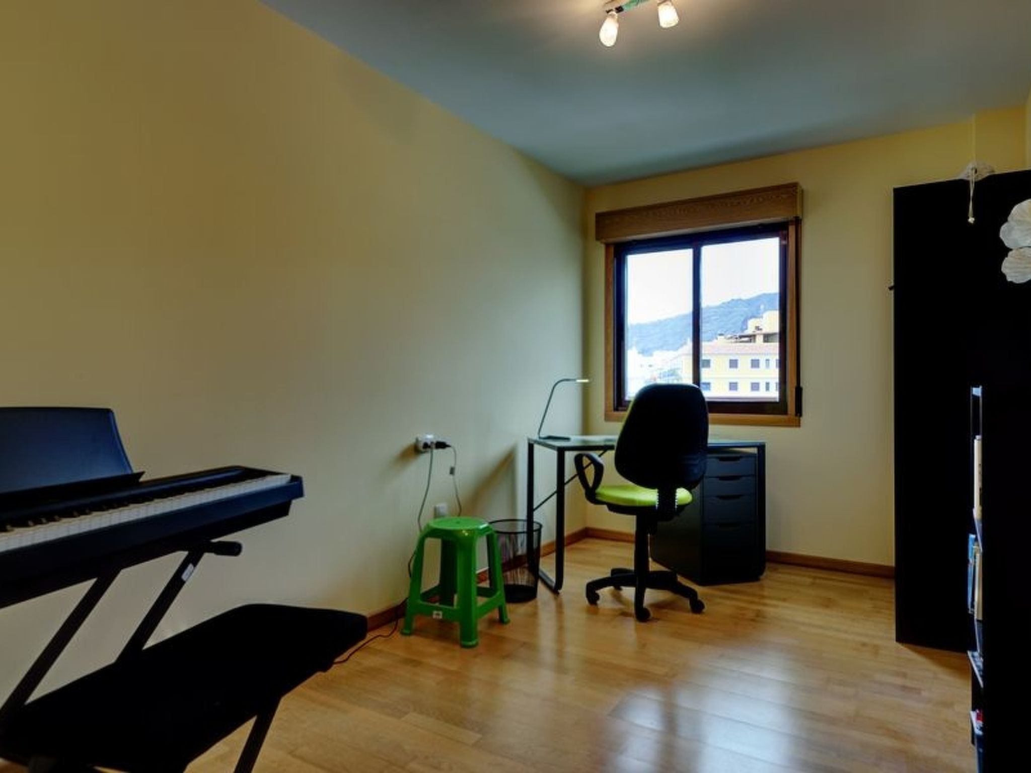 Belair mit Pool-Binnen