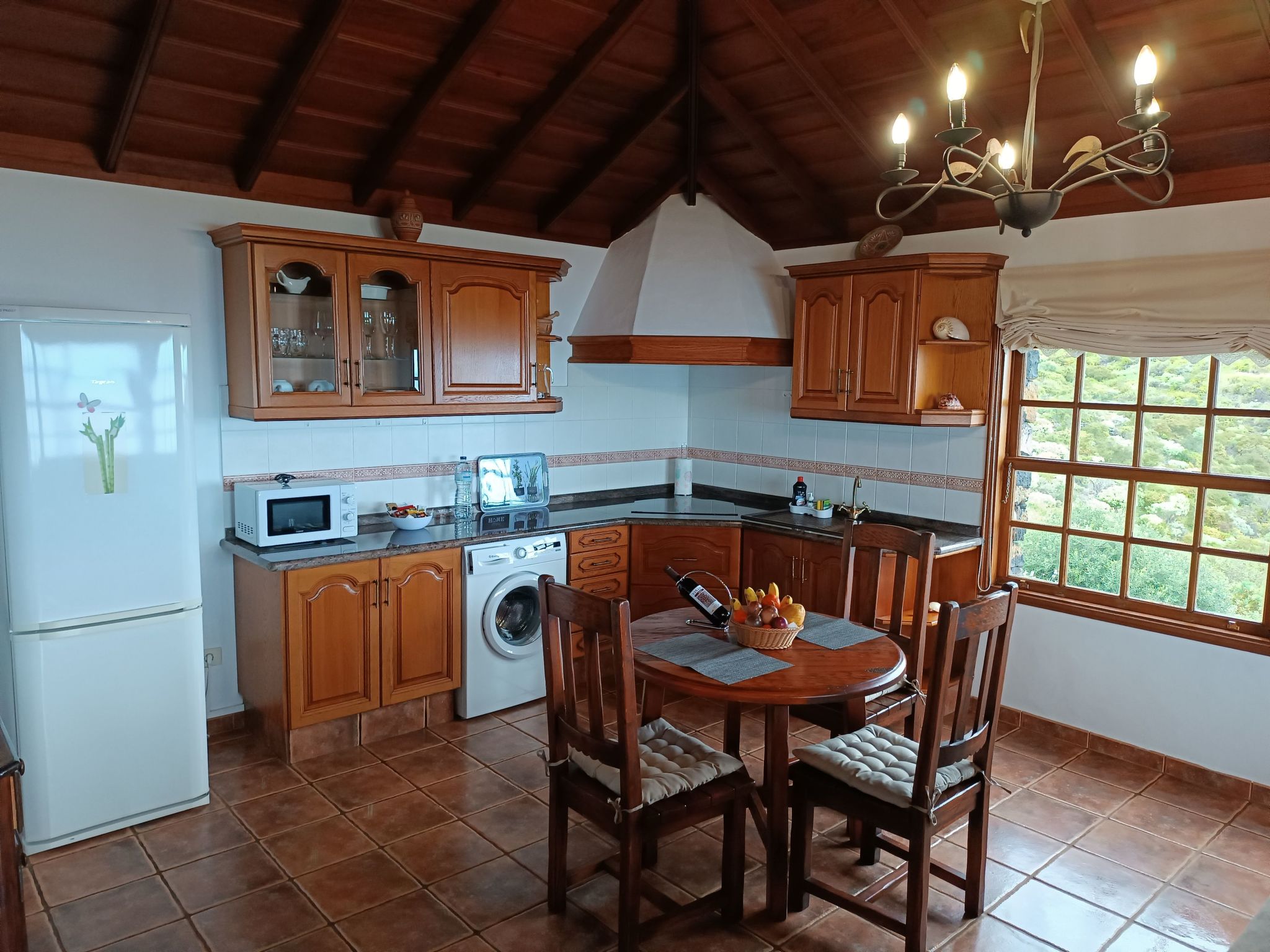 In Monte Breñas mit Grill, Terrasse und Garten-Binnen