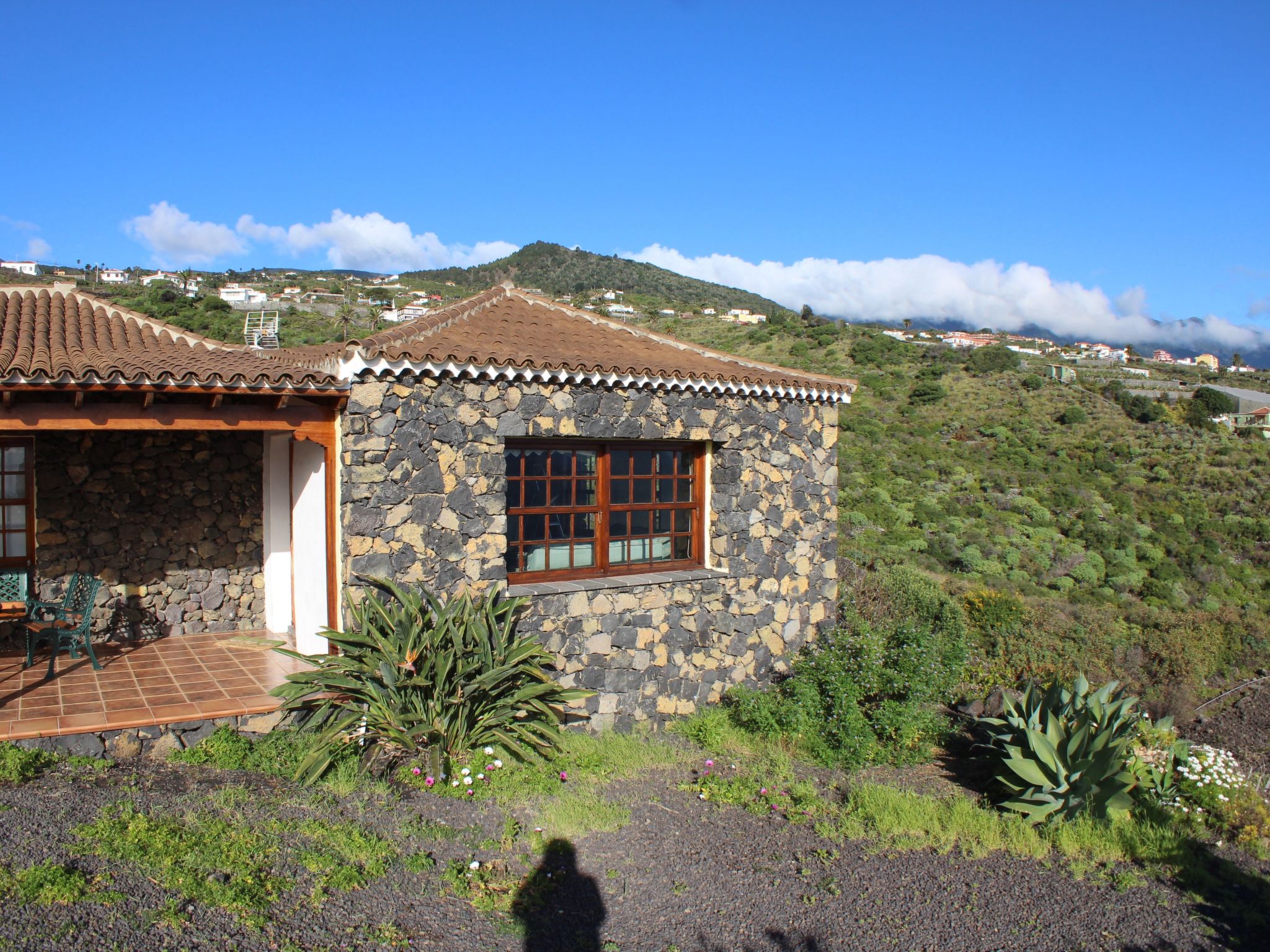 In Monte Breñas mit Grill, Terrasse und Garten-Binnen