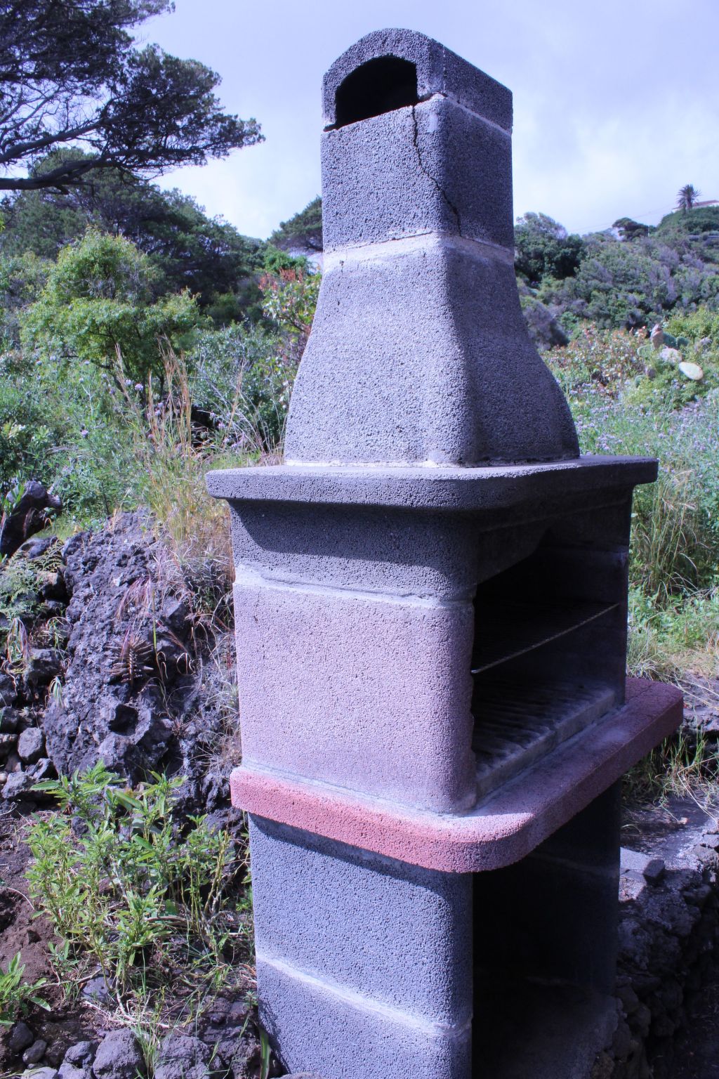 In Monte Breñas mit Grill, Terrasse und Garten-Binnen