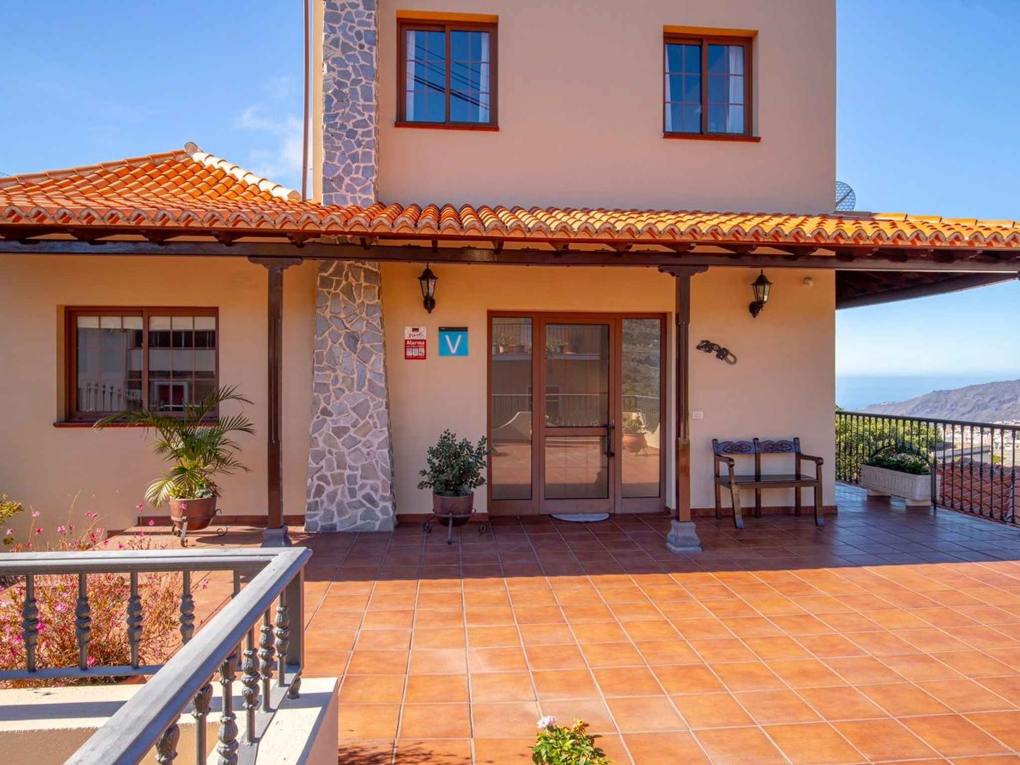 "Casa Nieves" mit Sauna und Whirlpool-Binnen