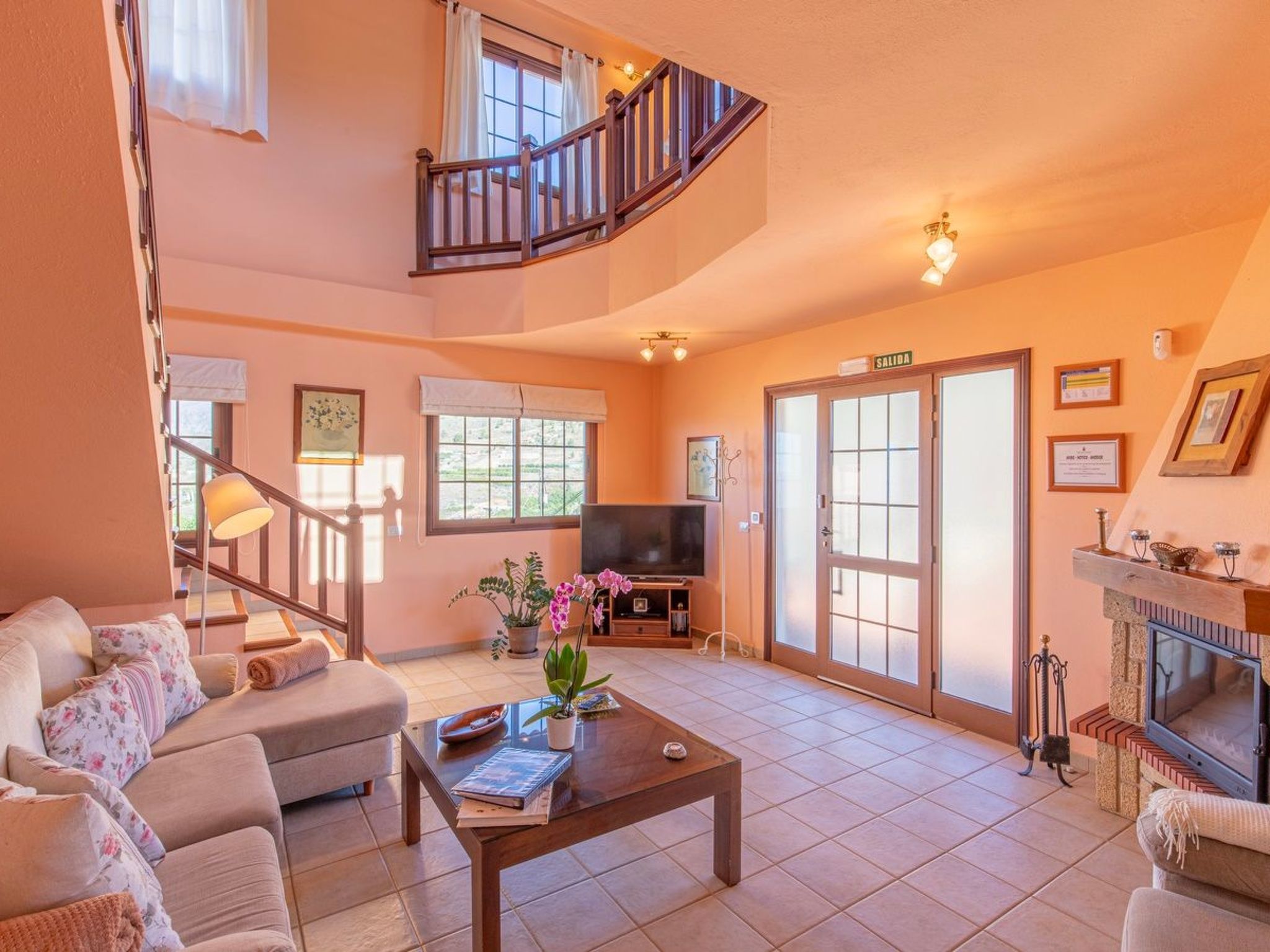 "Casa Nieves" mit Sauna und Whirlpool-Binnen