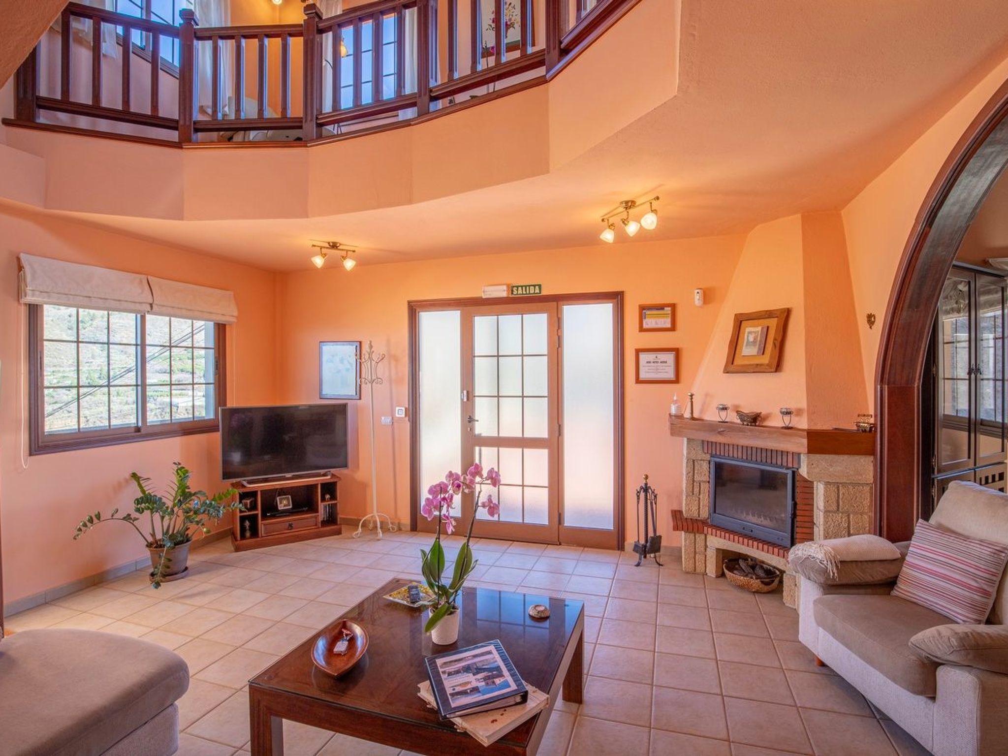 "Casa Nieves" mit Sauna und Whirlpool-Binnen