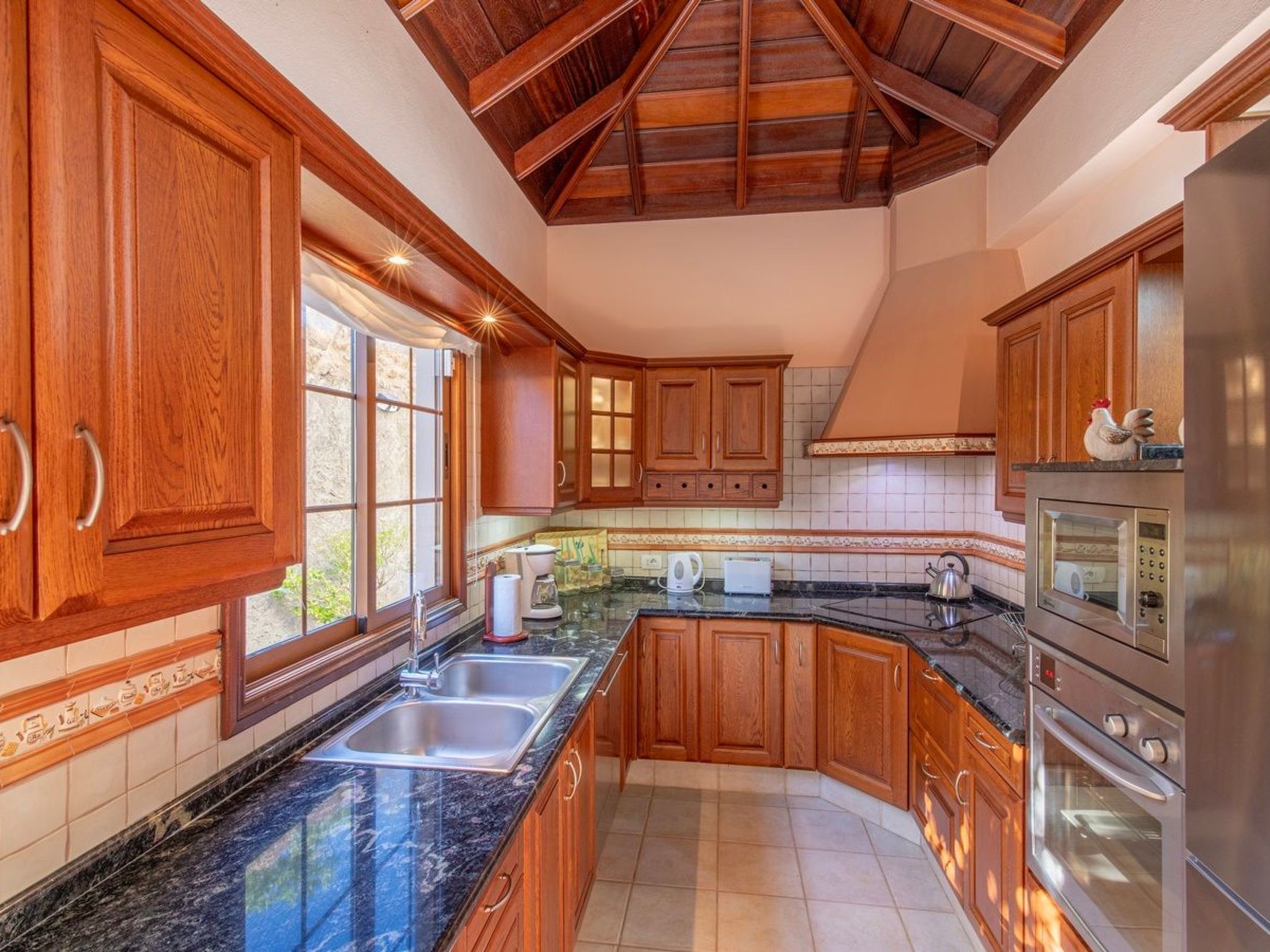 "Casa Nieves" mit Sauna und Whirlpool-Binnen