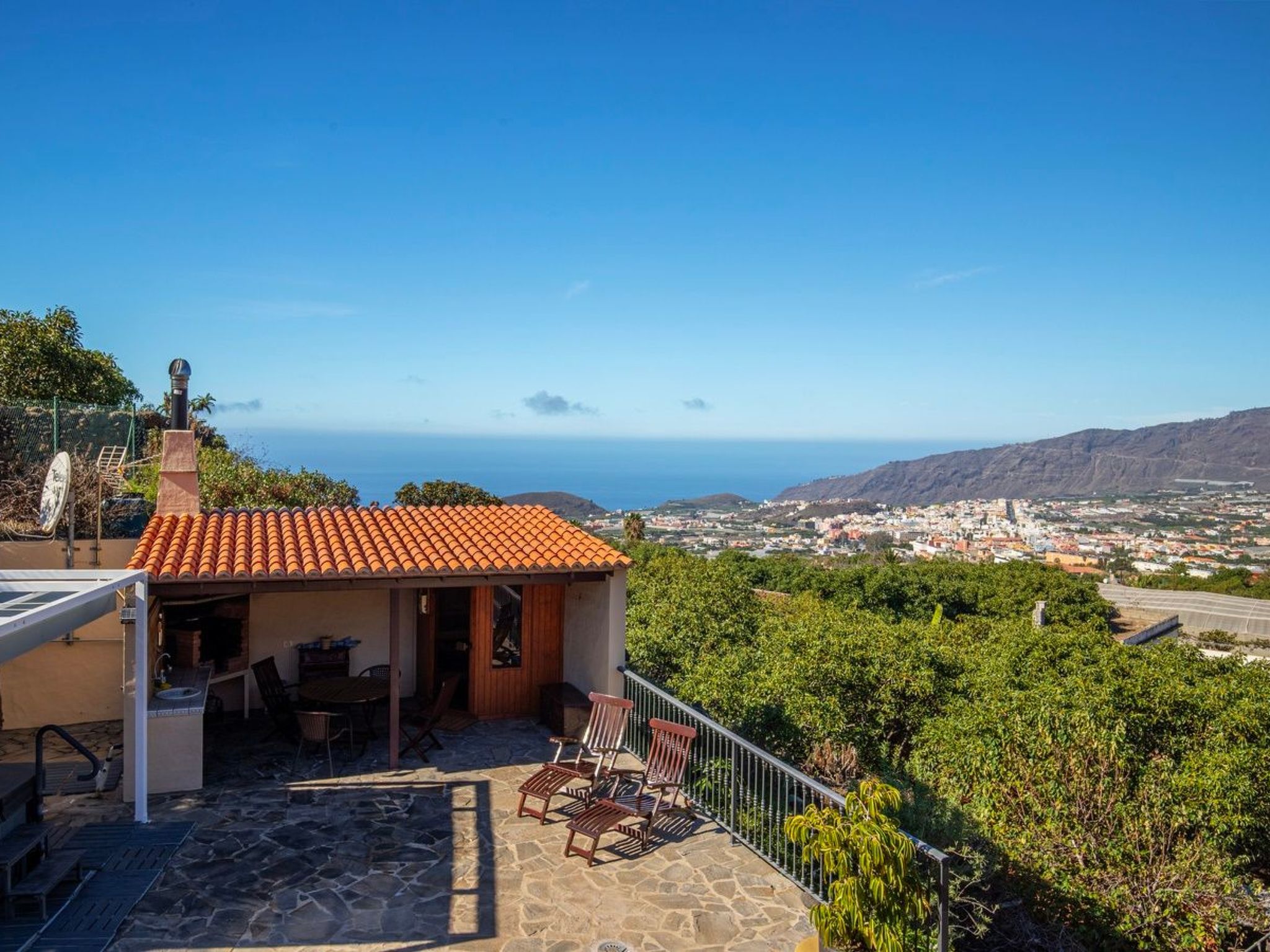 "Casa Nieves" mit Sauna und Whirlpool-Binnen