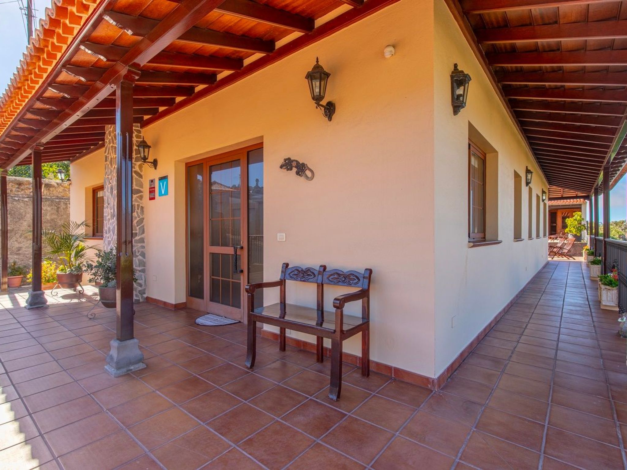 "Casa Nieves" mit Sauna und Whirlpool-Binnen