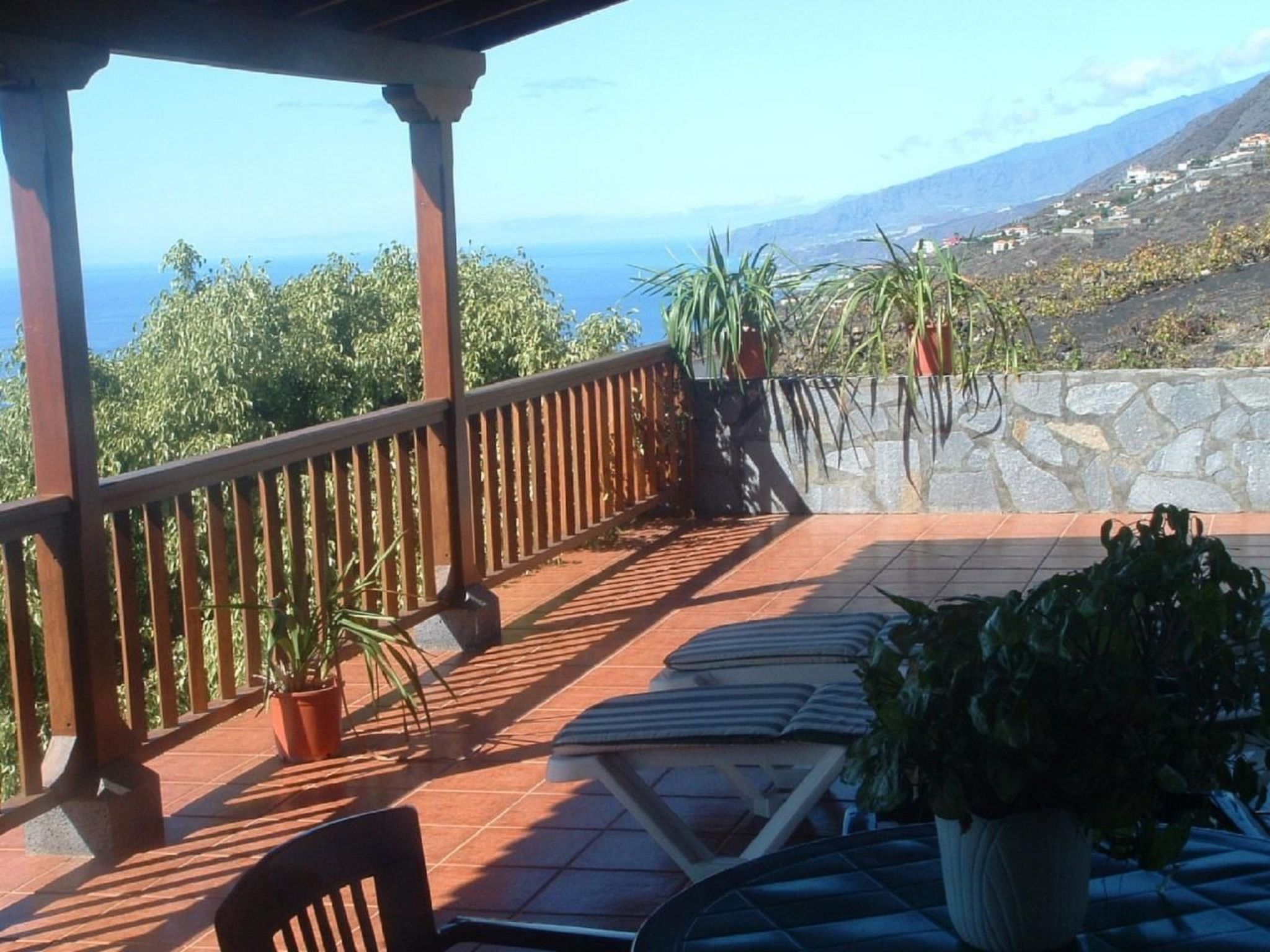 "Las Viñas" mit Wasserblick-Dedans