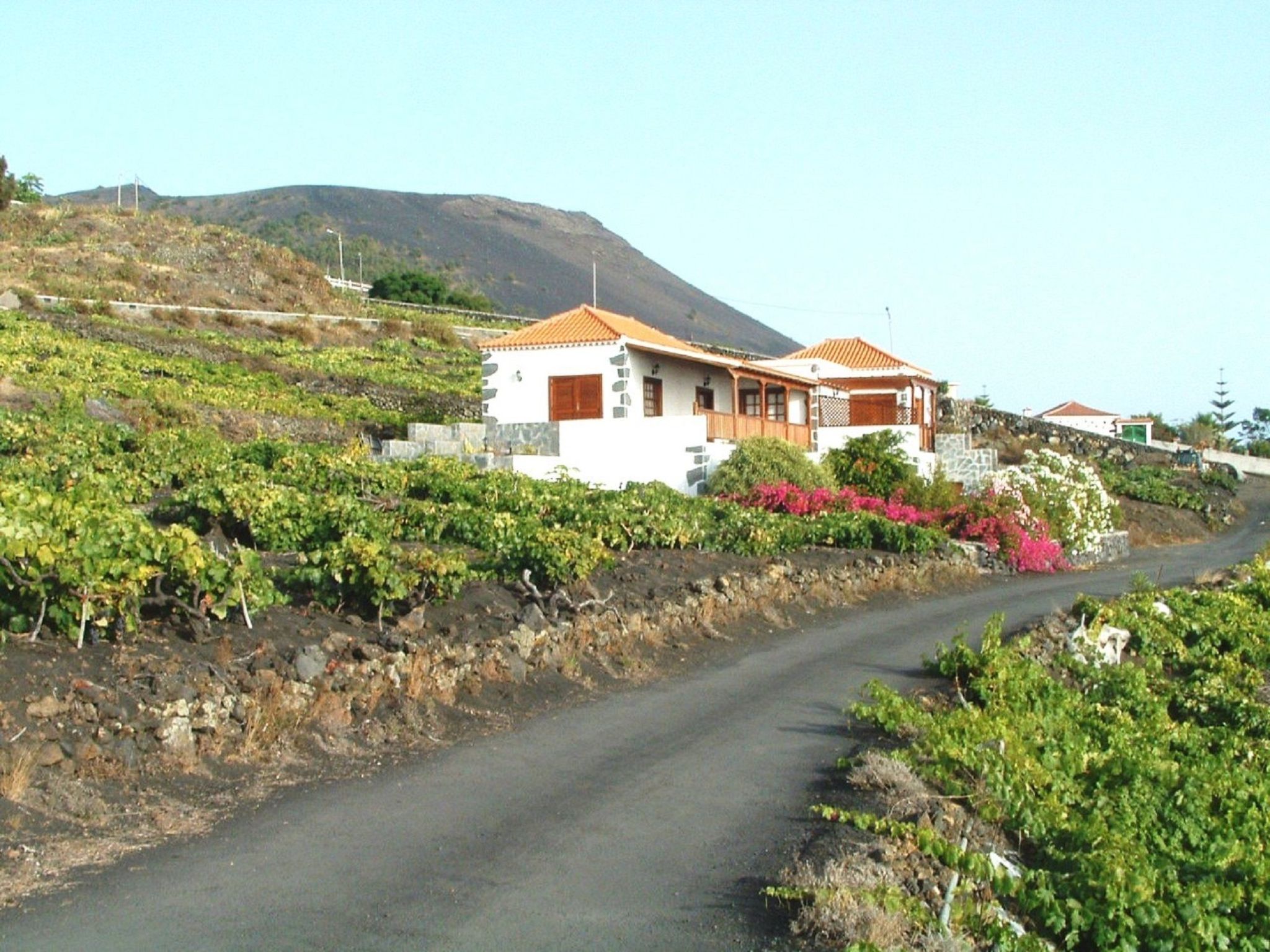 Mit Garten und wunderbarer Aussicht-Binnen