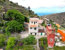 Casa Alicia Studio 2: Knusse studio met bergzicht en terras in Hermigua - thumbnail 4