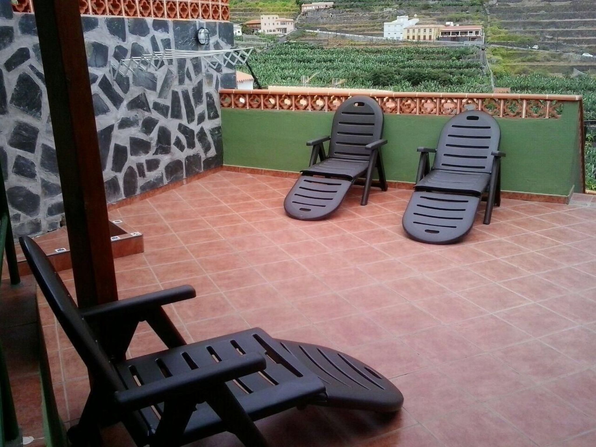 Ländliches Haus mit herrlichem Blick auf das Meer und das Tal.-Binnen