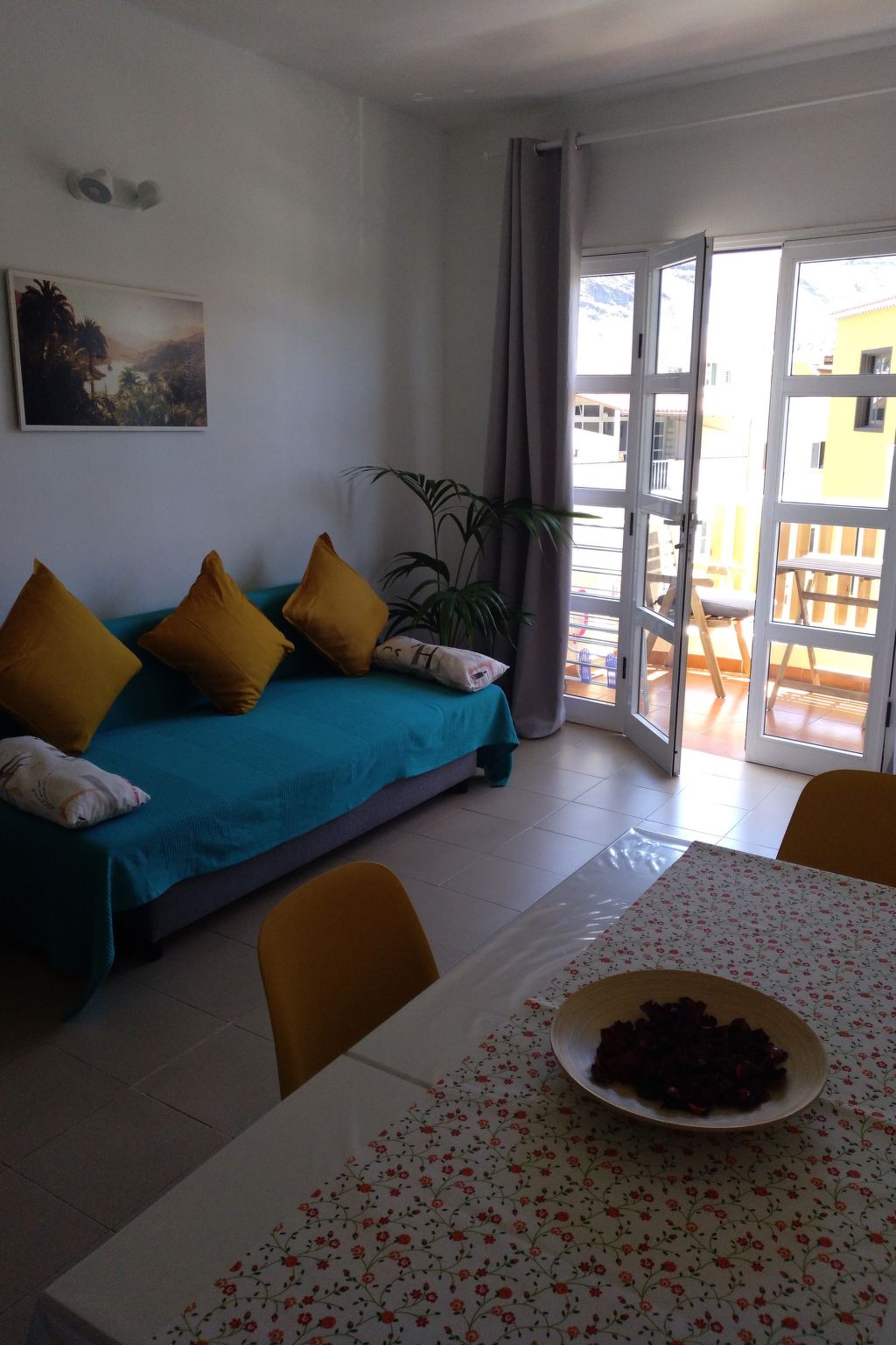 Große Wohnung in Playa De La Calera mit Schönem Balkon - Binnen