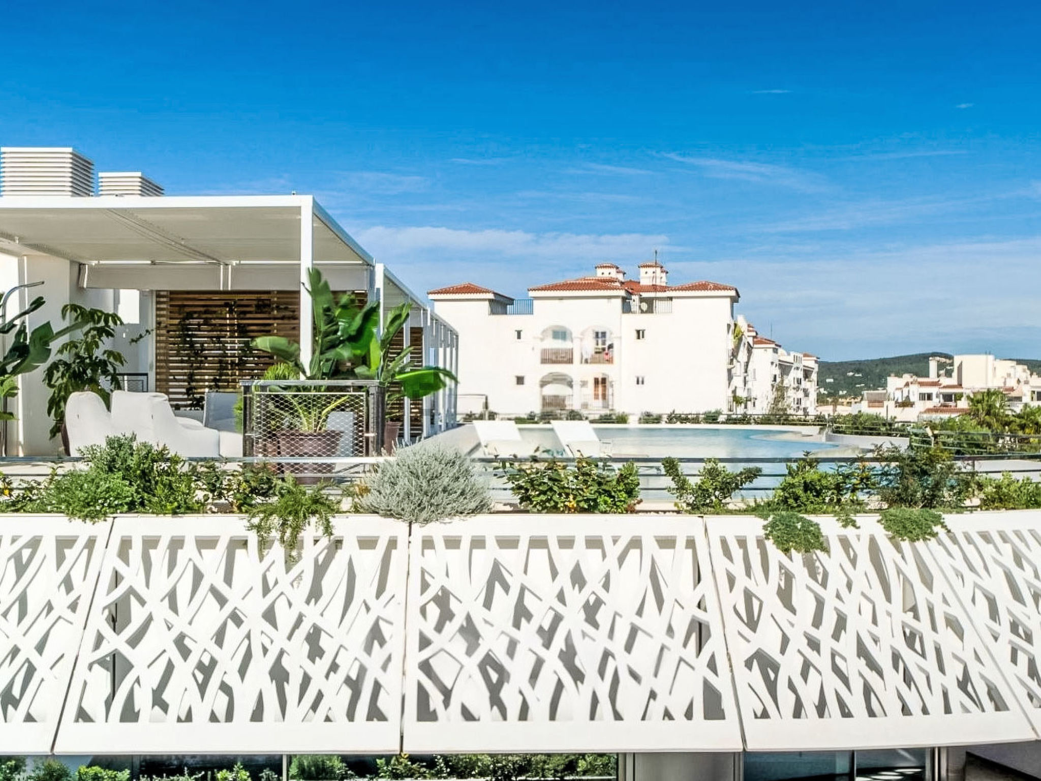 Iconic 4BR Penthouse — Terrace (4 of 31)