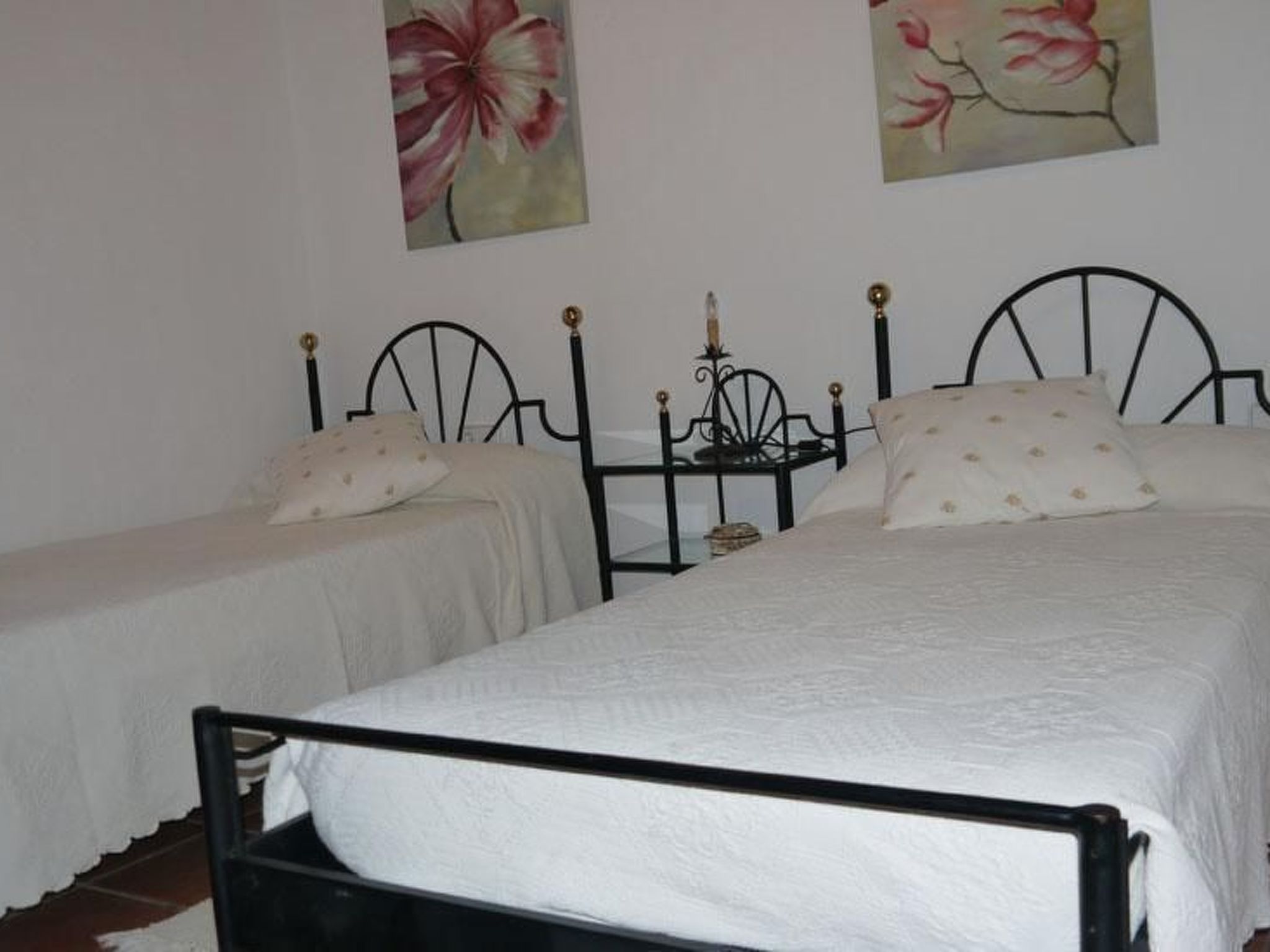 Renoviertes Ferienhaus in Sant Carles De Peralta mit Eigenem Pool-Binnen