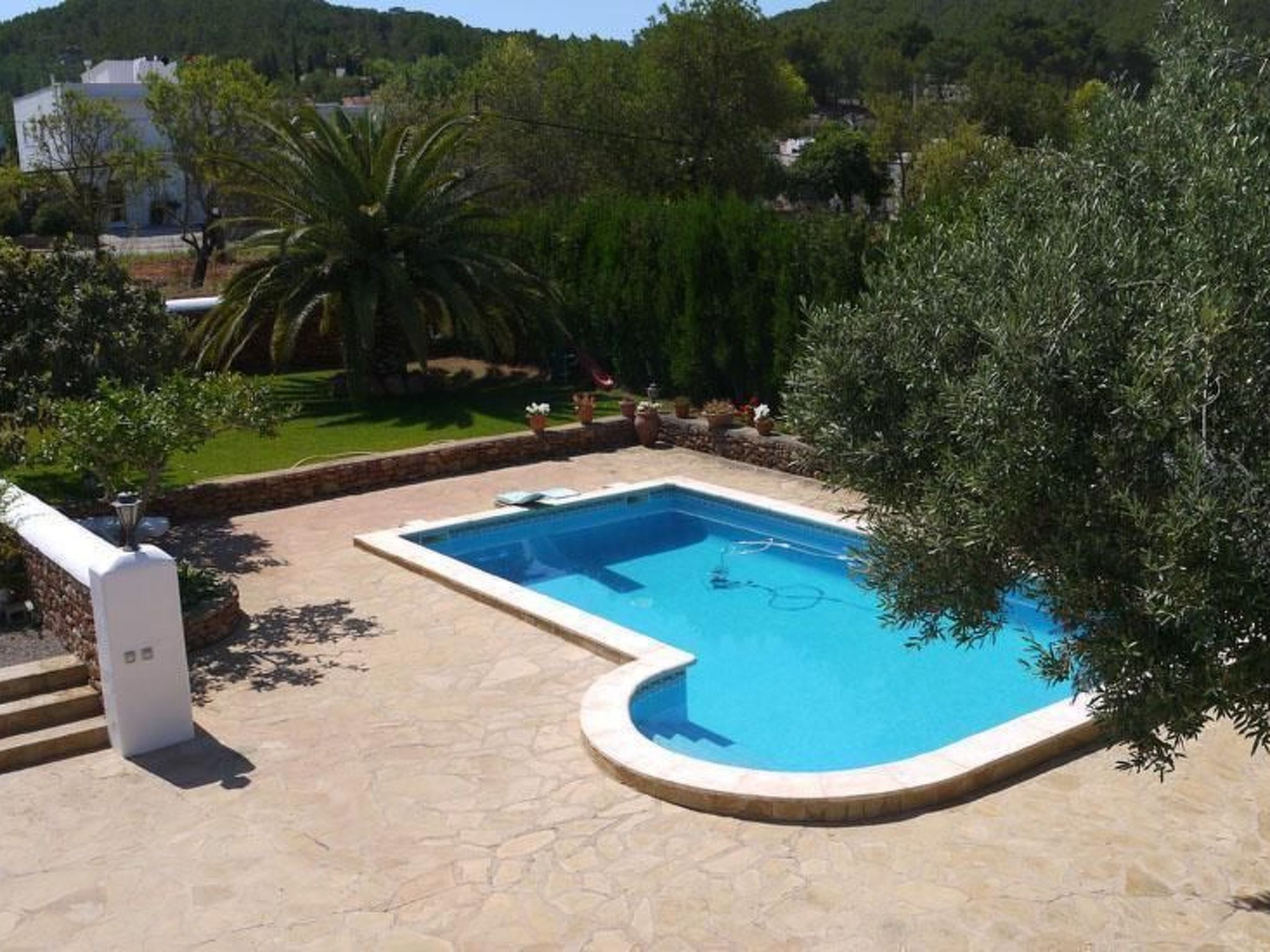 Renoviertes Ferienhaus in Sant Carles De Peralta mit Eigenem Pool-Binnen