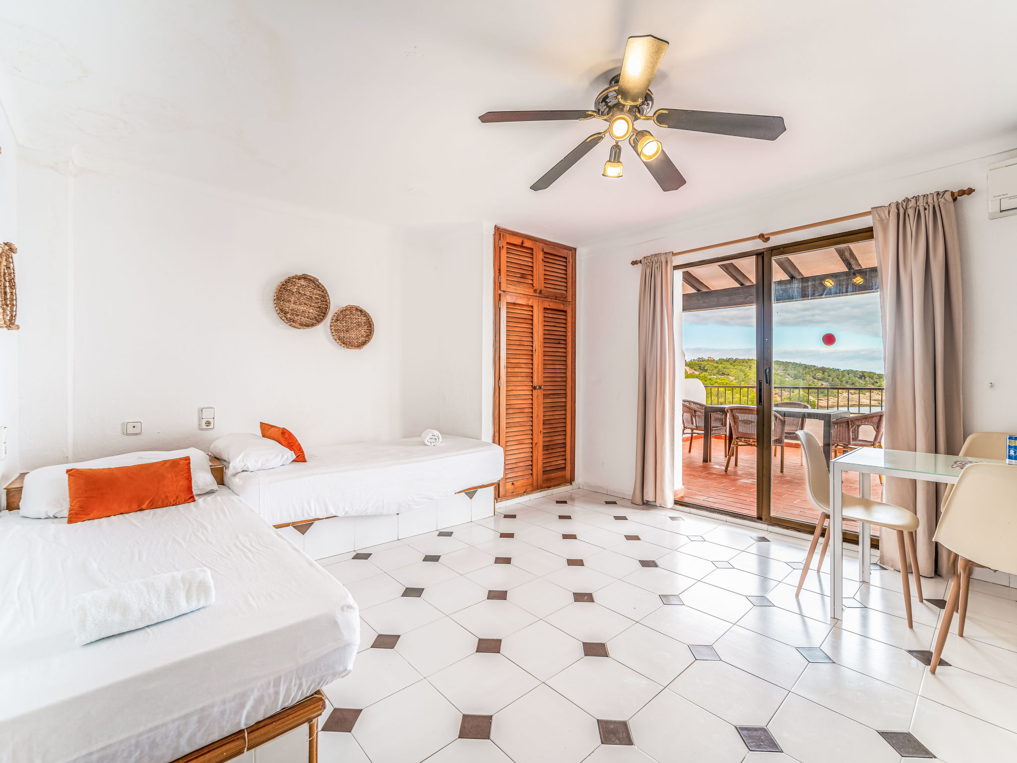 Es Grop Vista Mar-Dedans