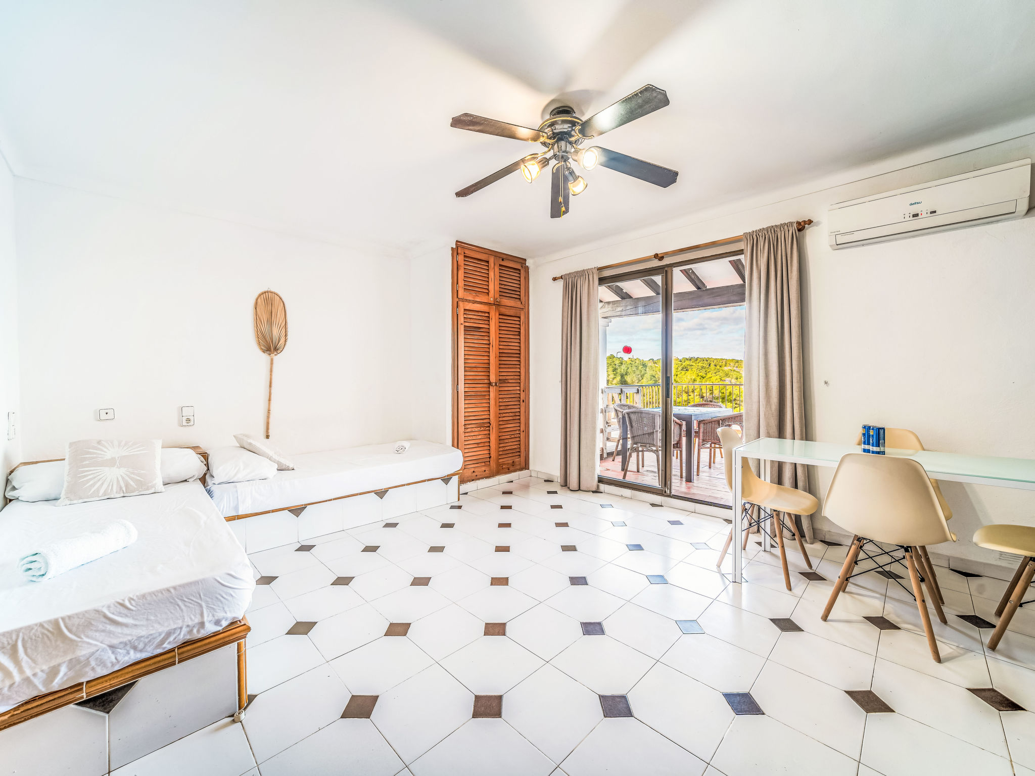 Es Grop Vista Mar-Binnen