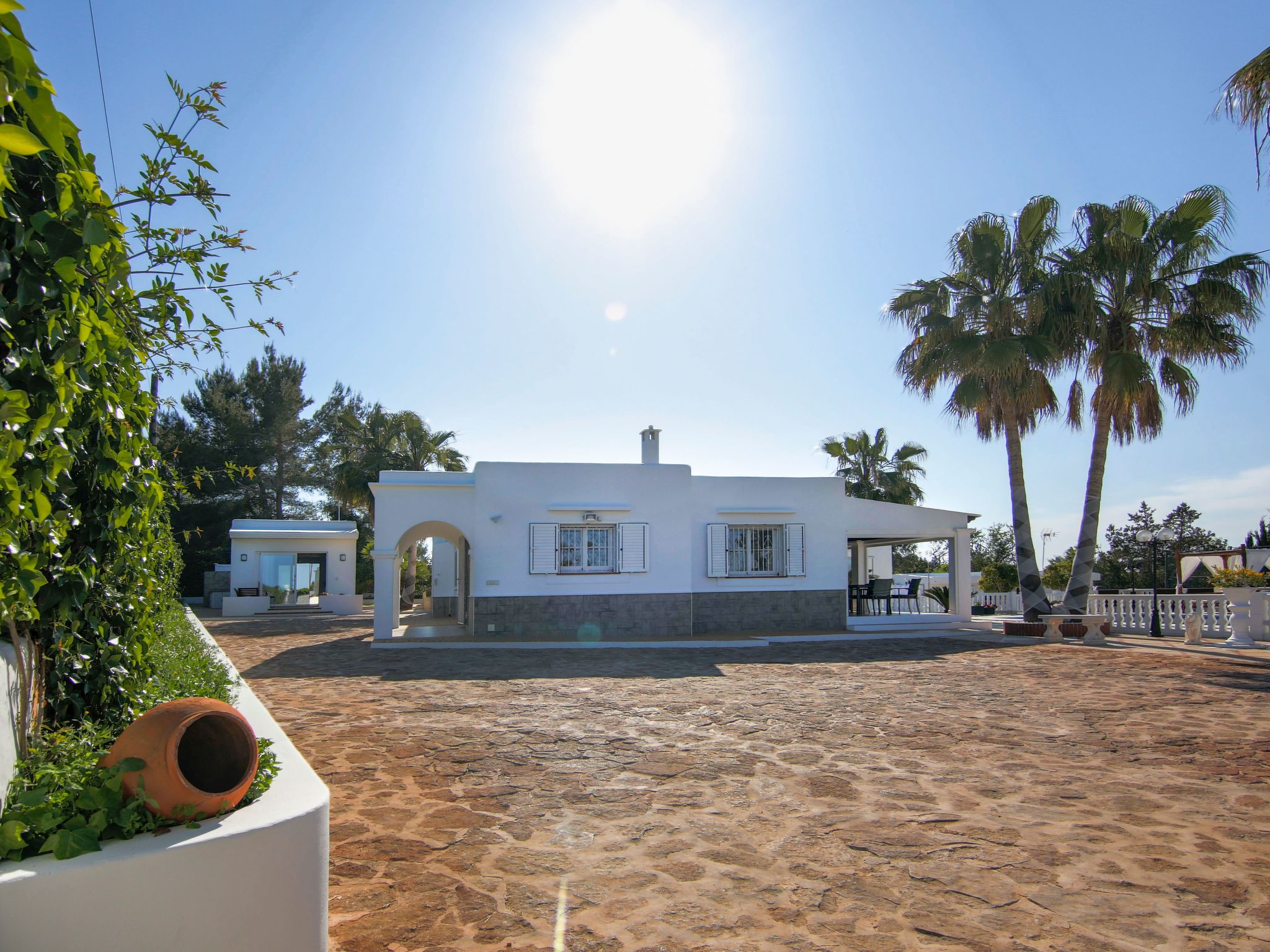 Villa Can Raes-Inside