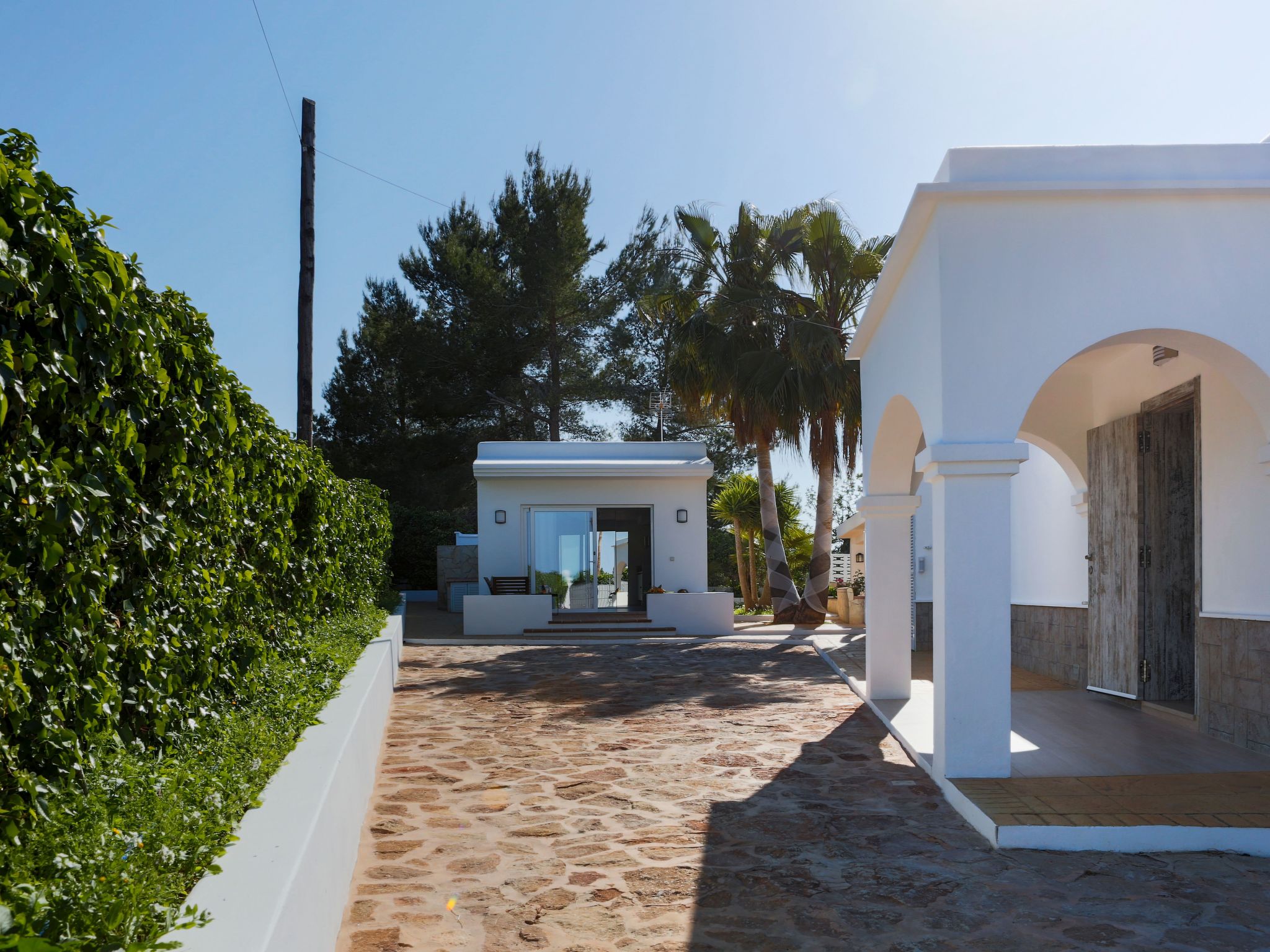 Villa Can Raes-Inside