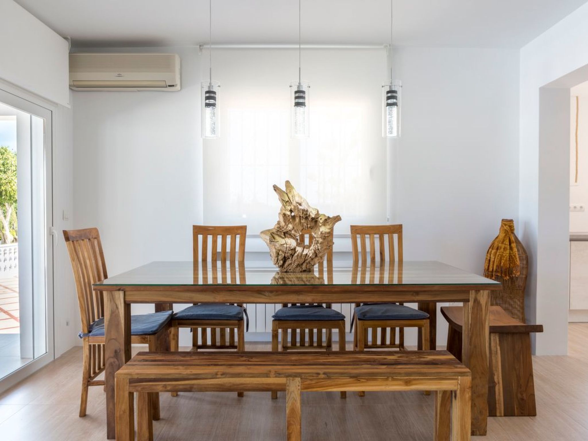 Villa Can Raes-Inside