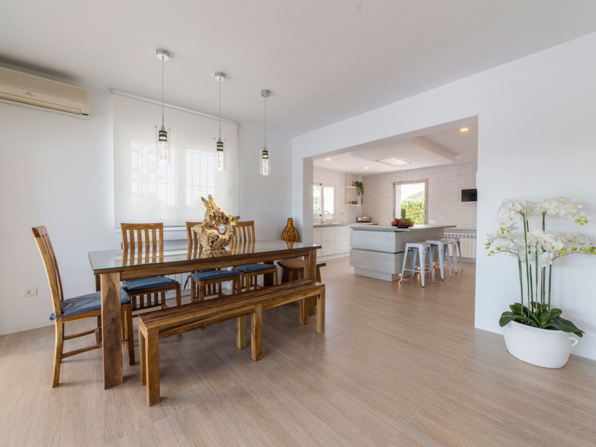 Villa Can Raes-Inside