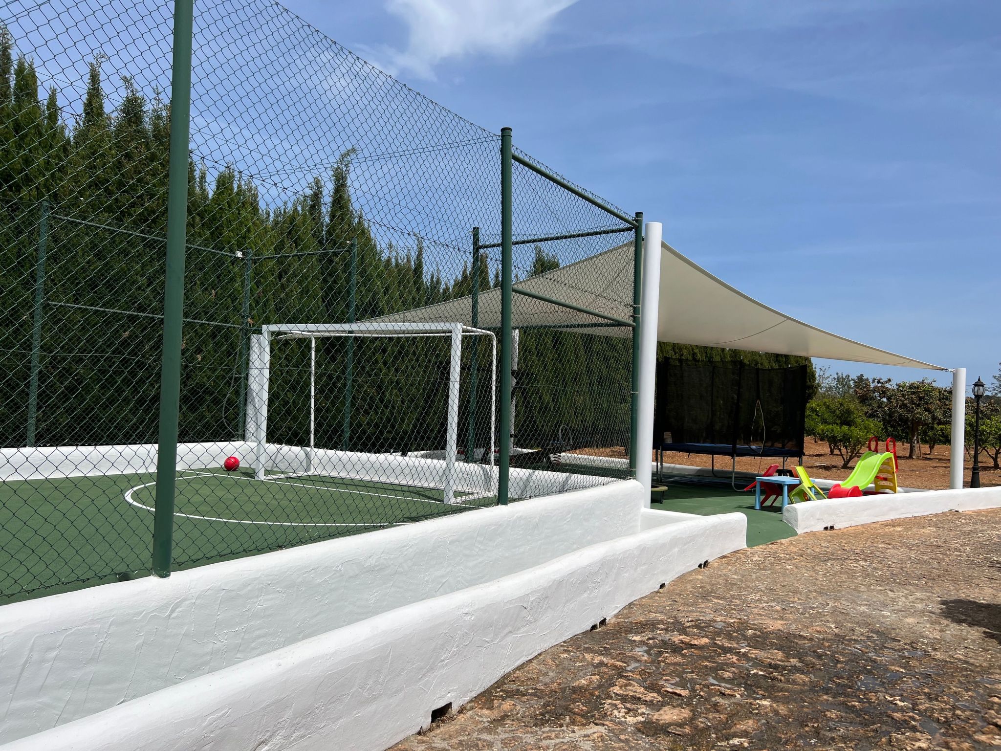 Villa Can Raes-Inside