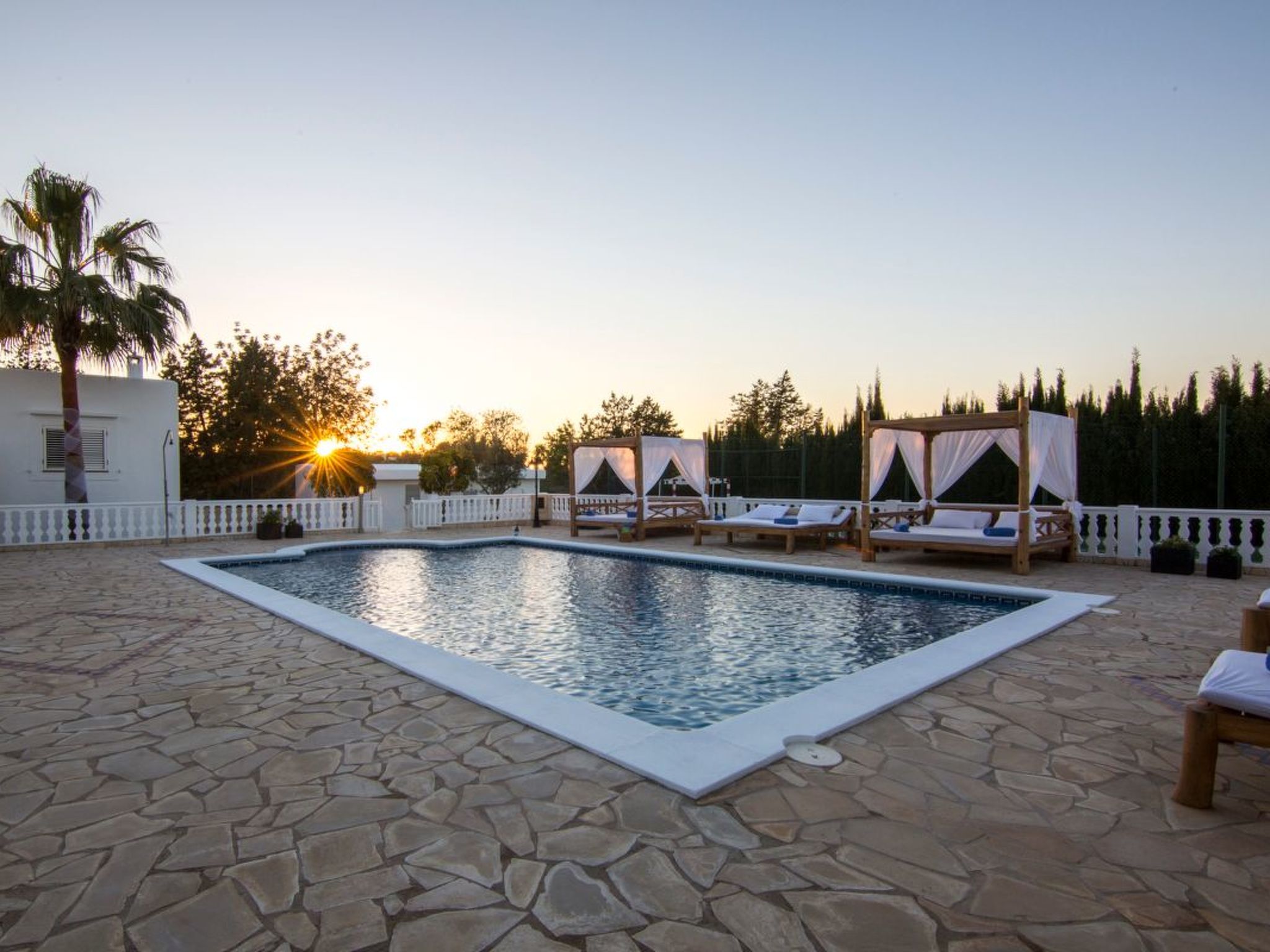 Villa Can Raes-Inside