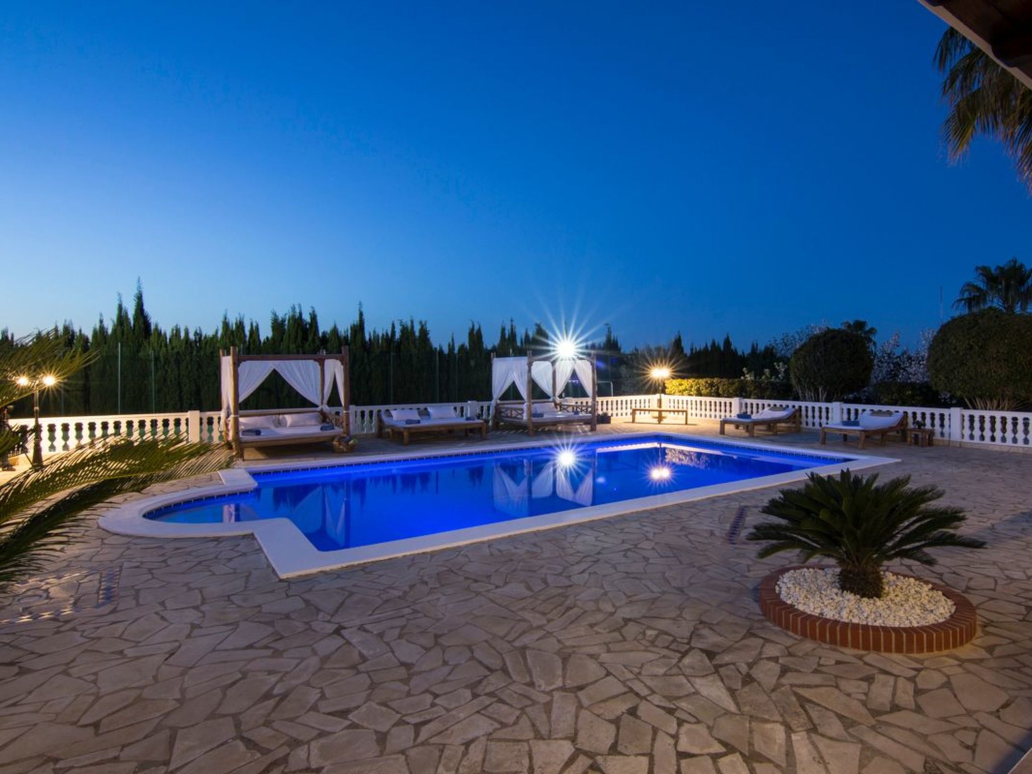 Villa Can Raes-Inside