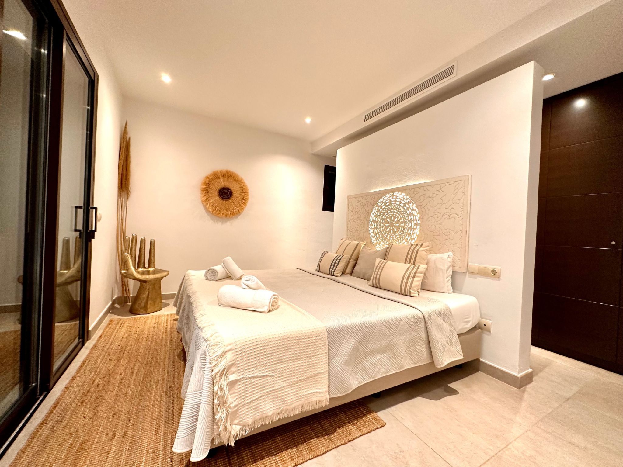 Villa Cas Hespero: Jouw Ibiza Droom aan Zee bij Sant Antoni - foto 18