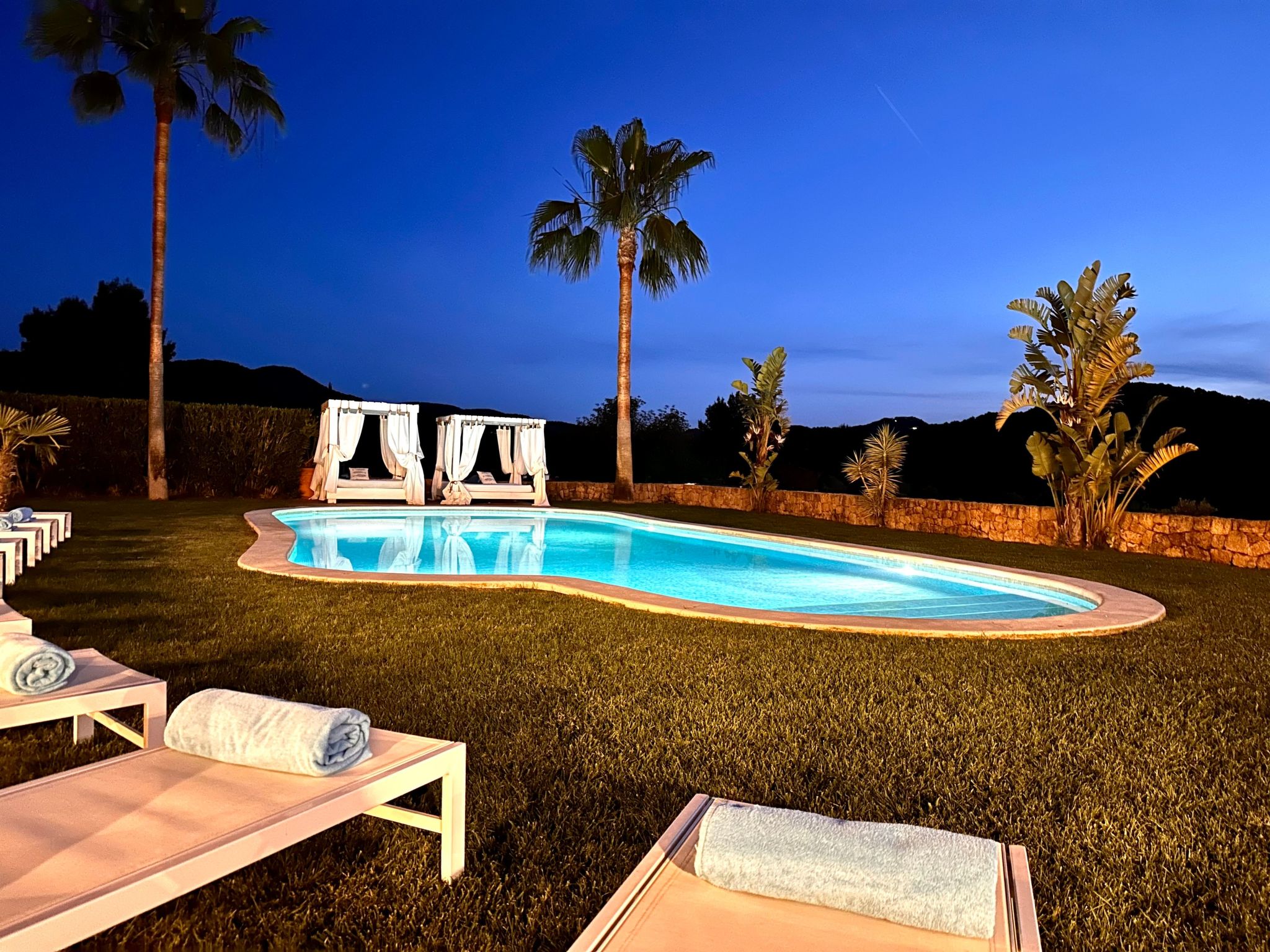 Villa Cas Hespero: Jouw Ibiza Droom aan Zee bij Sant Antoni - foto 4