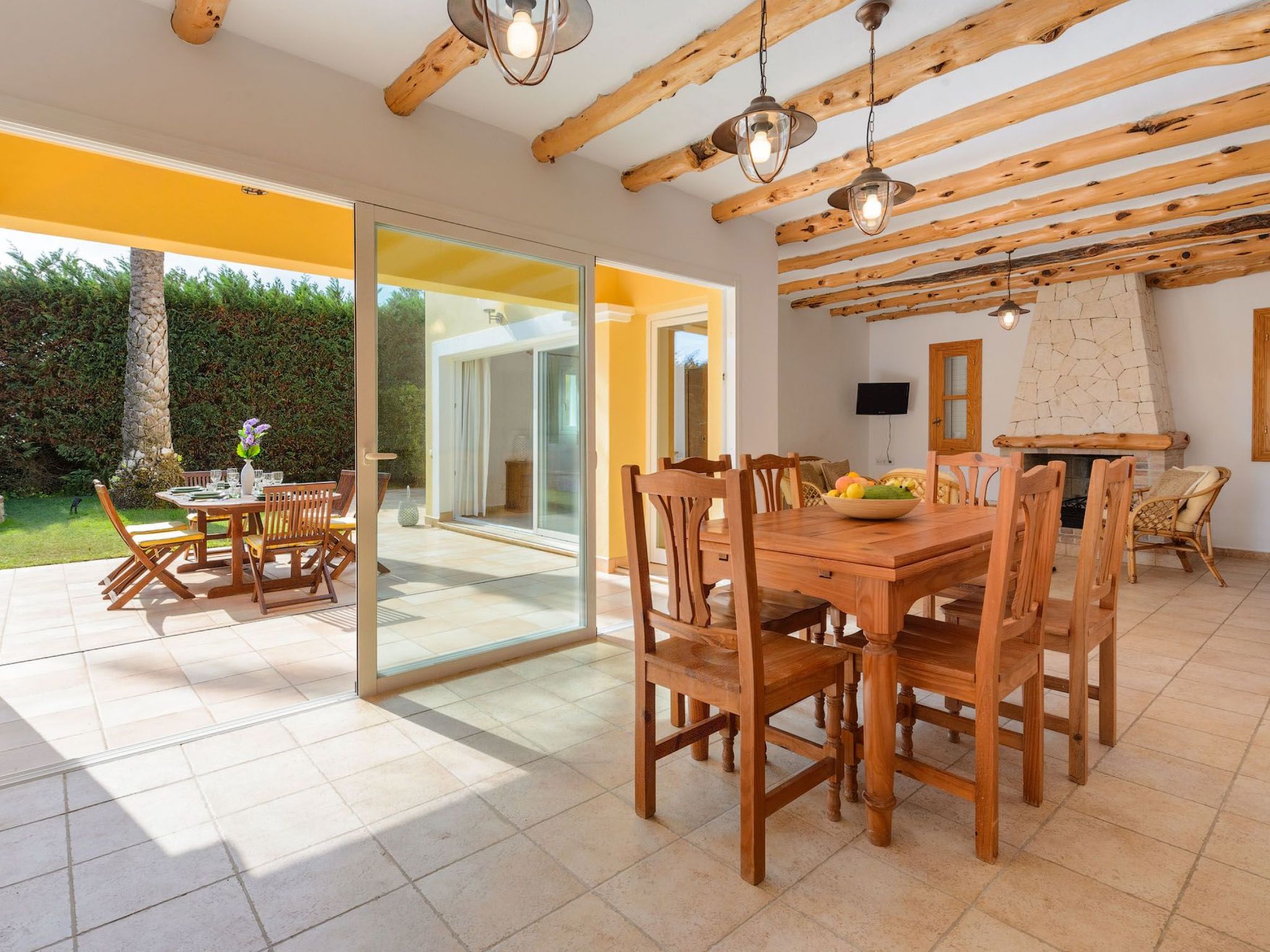 Photo of Schöne Villa Belvedere mit 4 Schlafzimmern, 3 Bädern, beheiztem Pool, zwei Whir