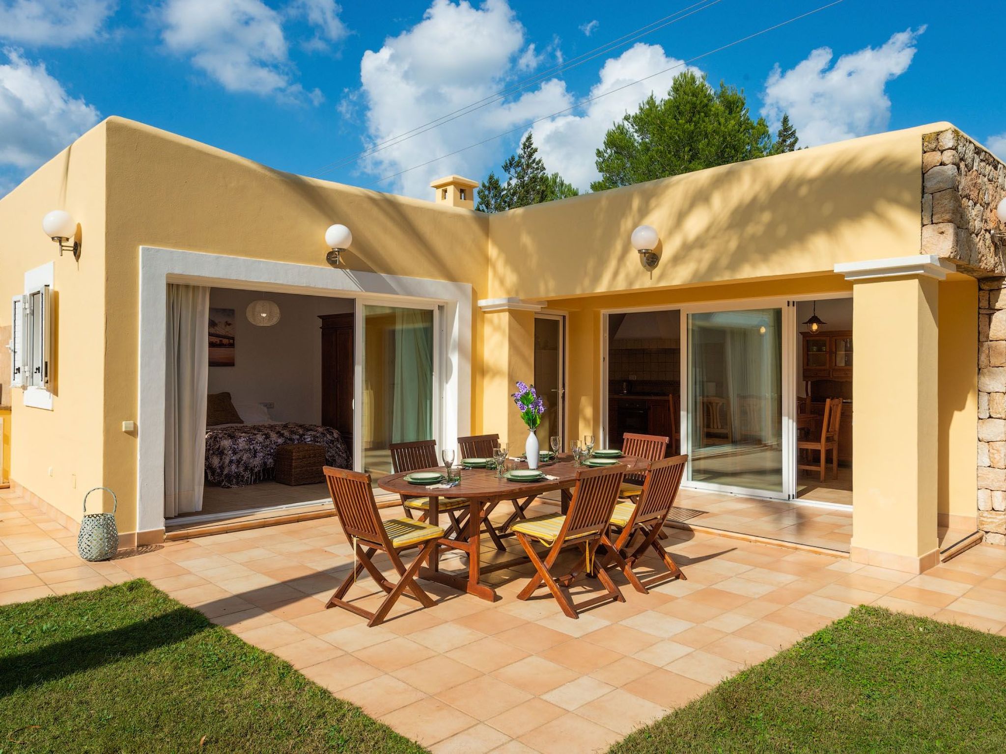 Schöne Villa Belvedere mit 4 Schlafzimmern, 3 Bädern, beheiztem Pool, zwei Whir-Image-tags.info