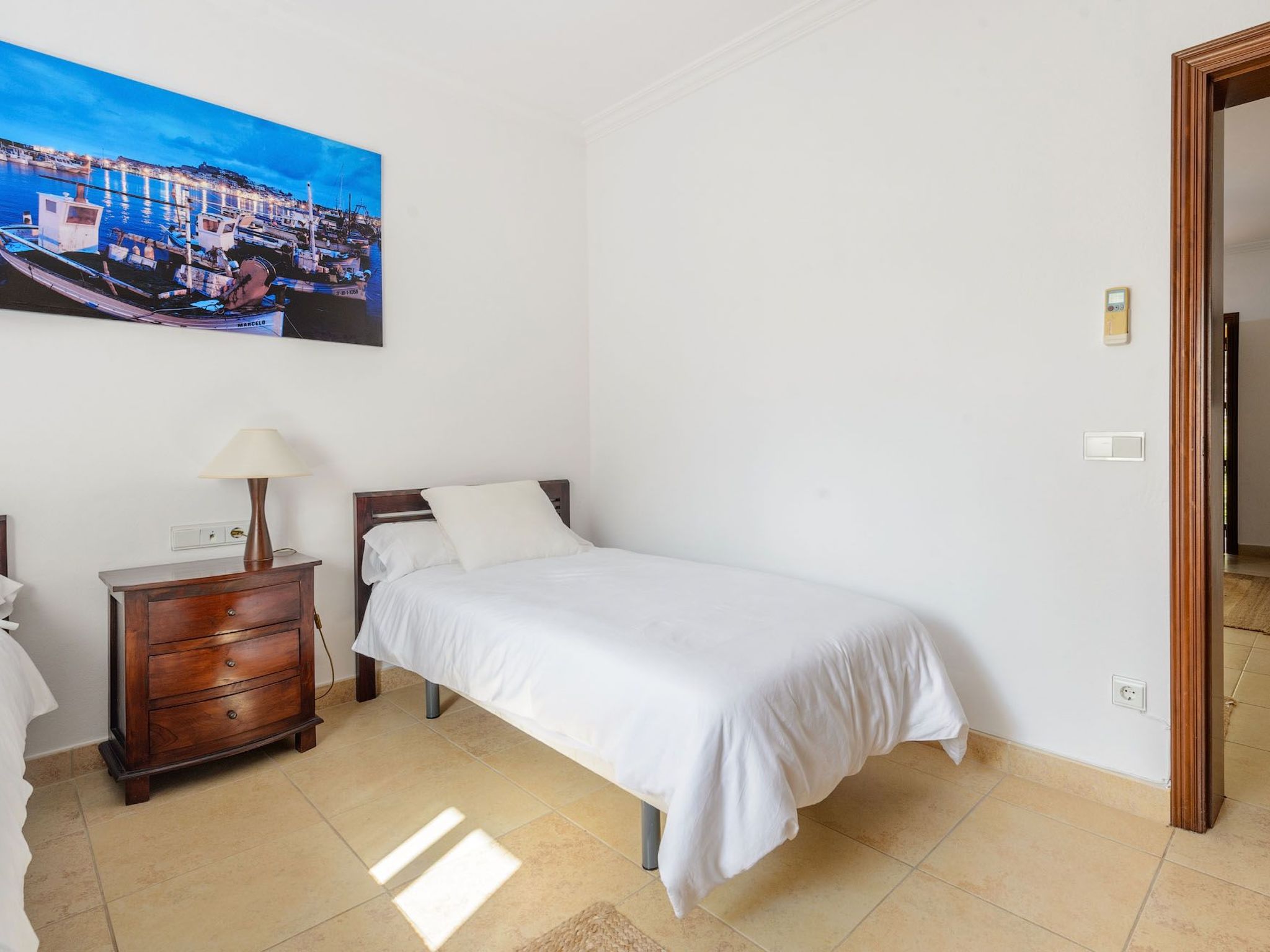 Schöne Villa Belvedere mit 4 Schlafzimmern, 3 Bädern, beheiztem Pool, zwei Whir-Inside