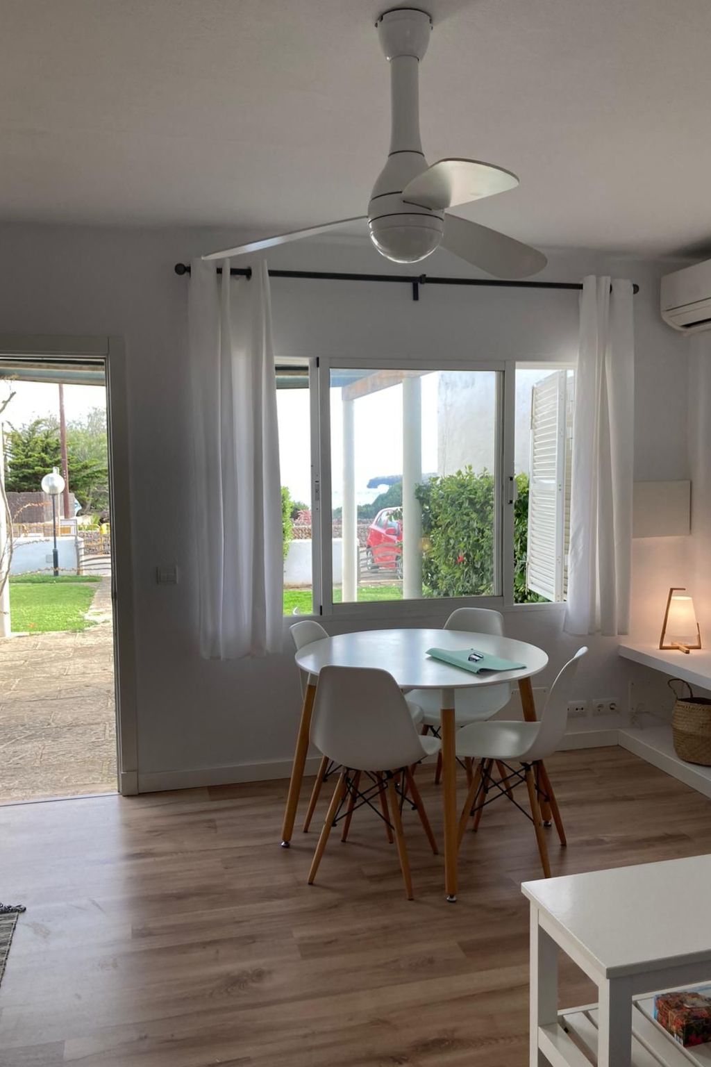 Modernes Apartment am Meer-Inside