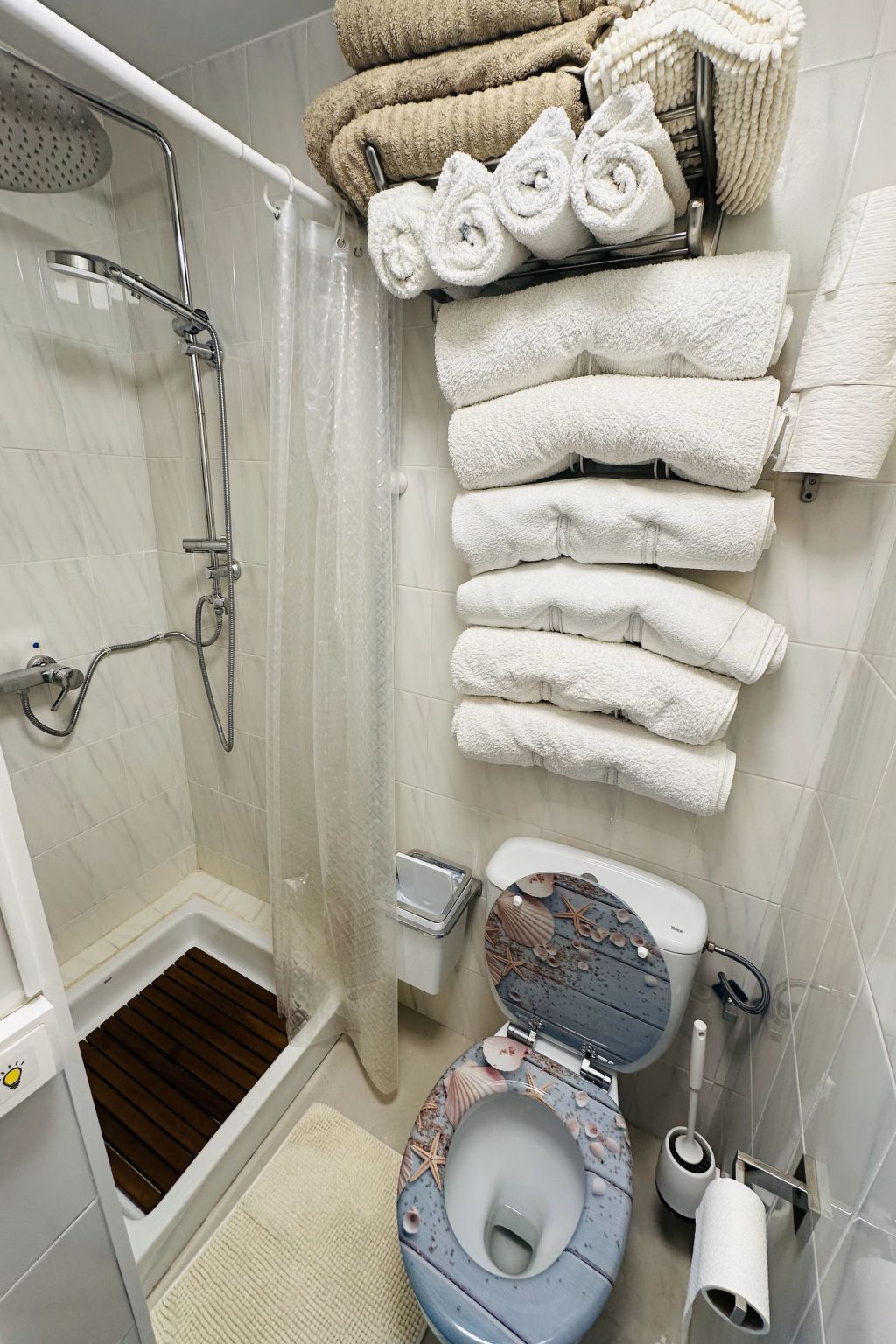 Mit Pool, umgeben von Natur-Inside