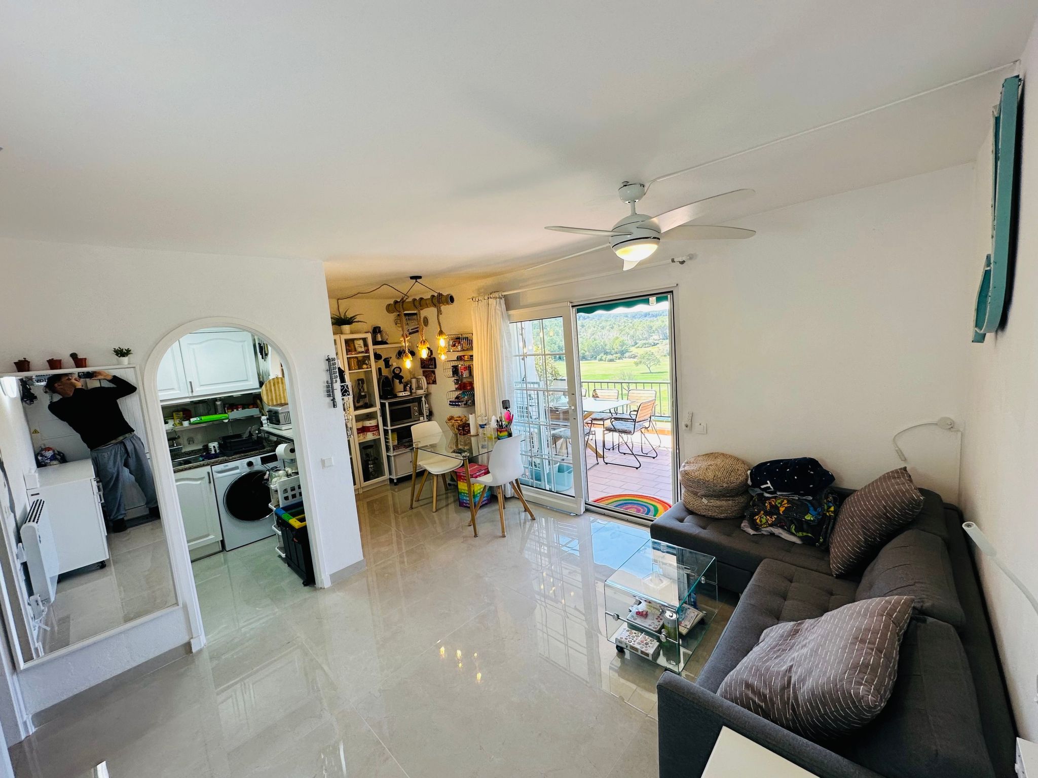 Mit Pool, umgeben von Natur-Inside