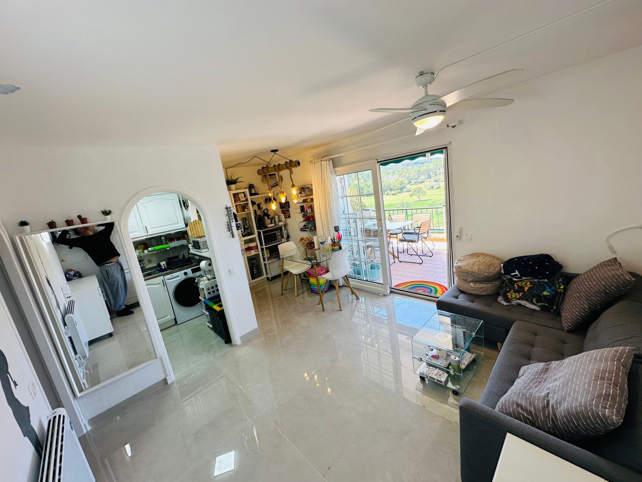 Mit Pool, umgeben von Natur-Inside