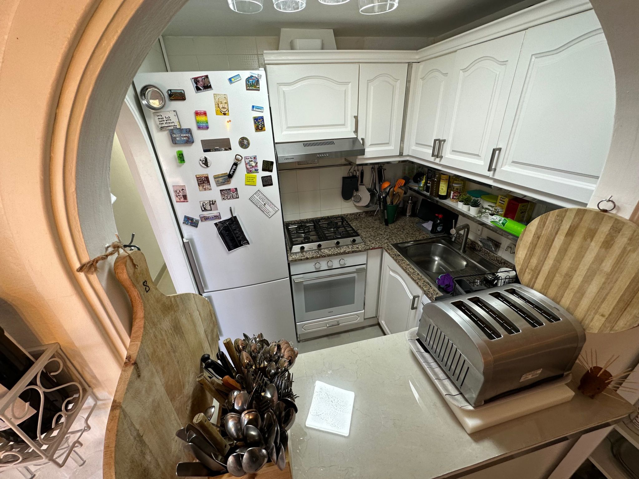 Mit Pool, umgeben von Natur-Inside