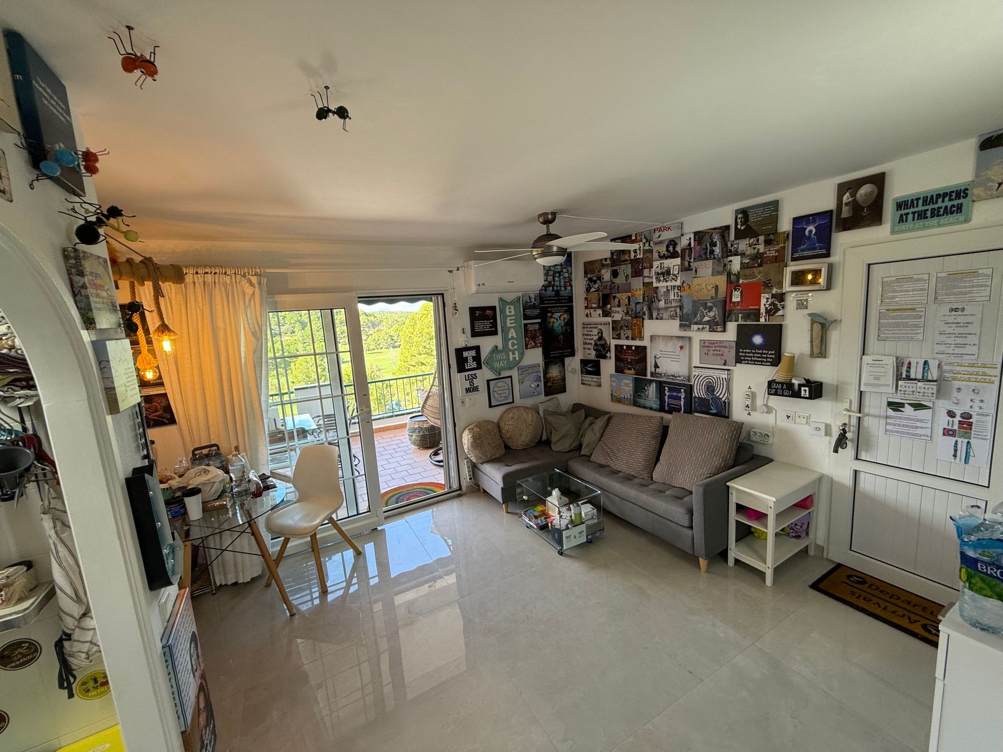 Mit Pool, umgeben von Natur-Inside