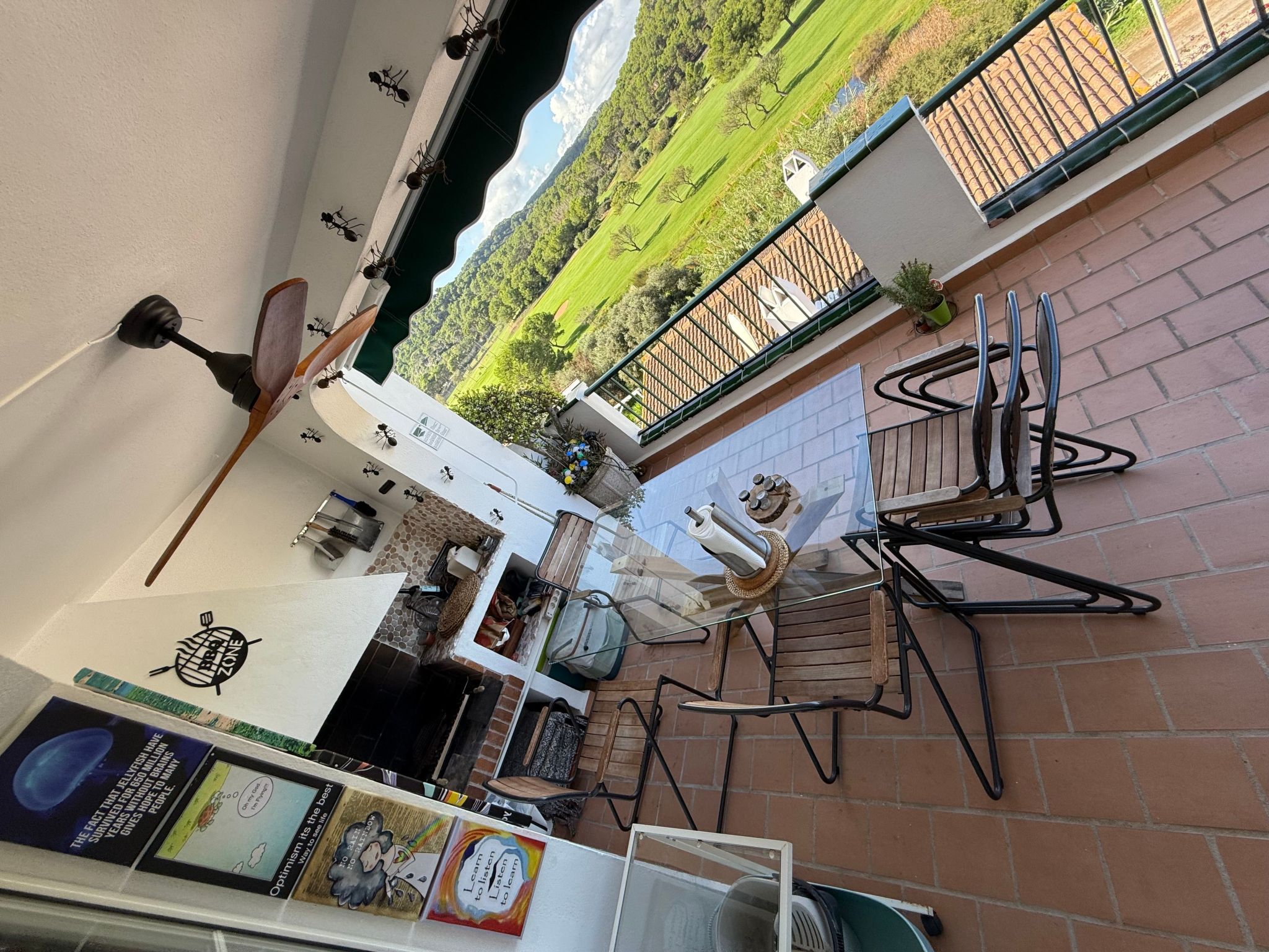 Mit Pool, umgeben von Natur-Outside