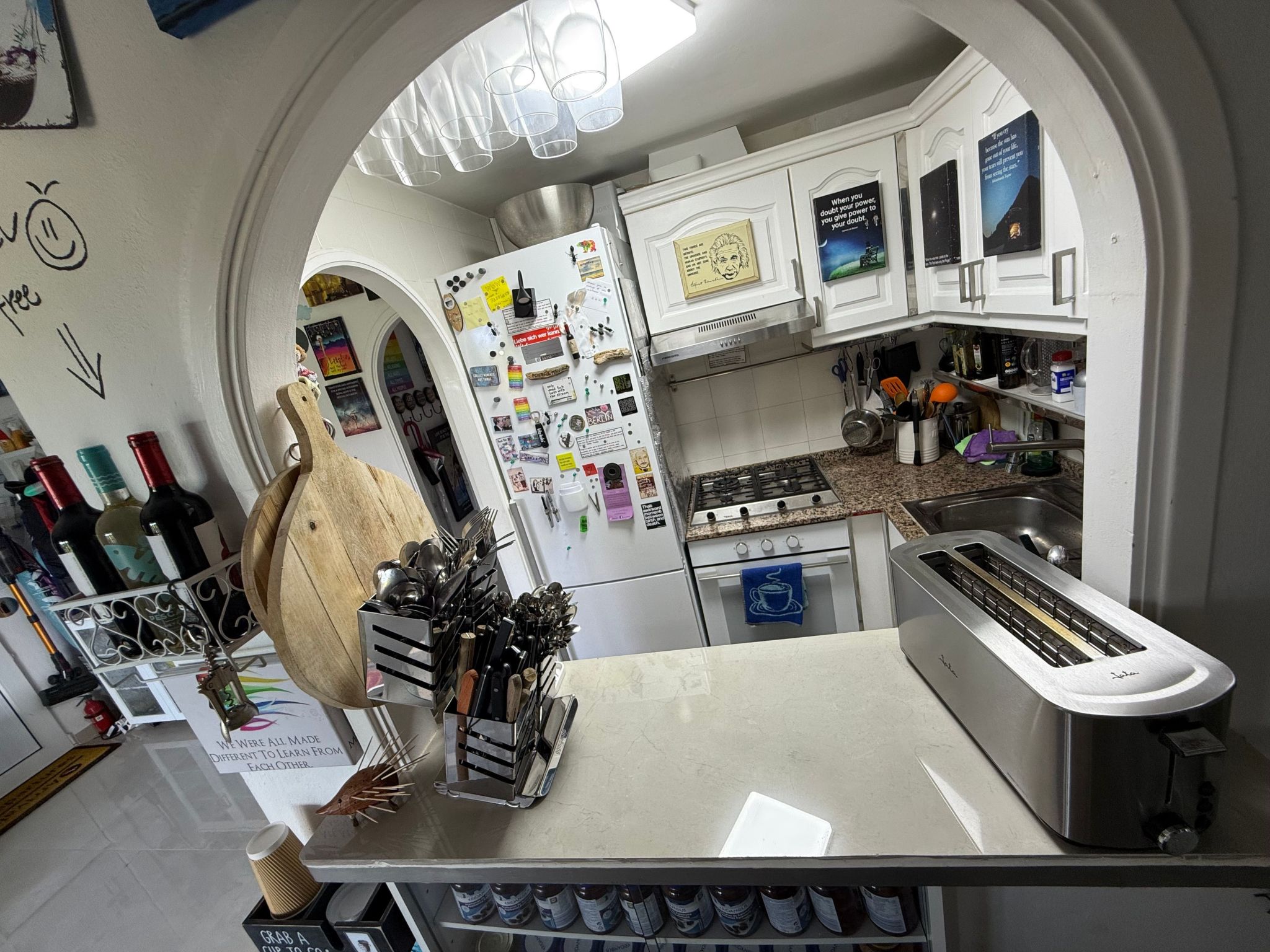 Mit Pool, umgeben von Natur-Inside