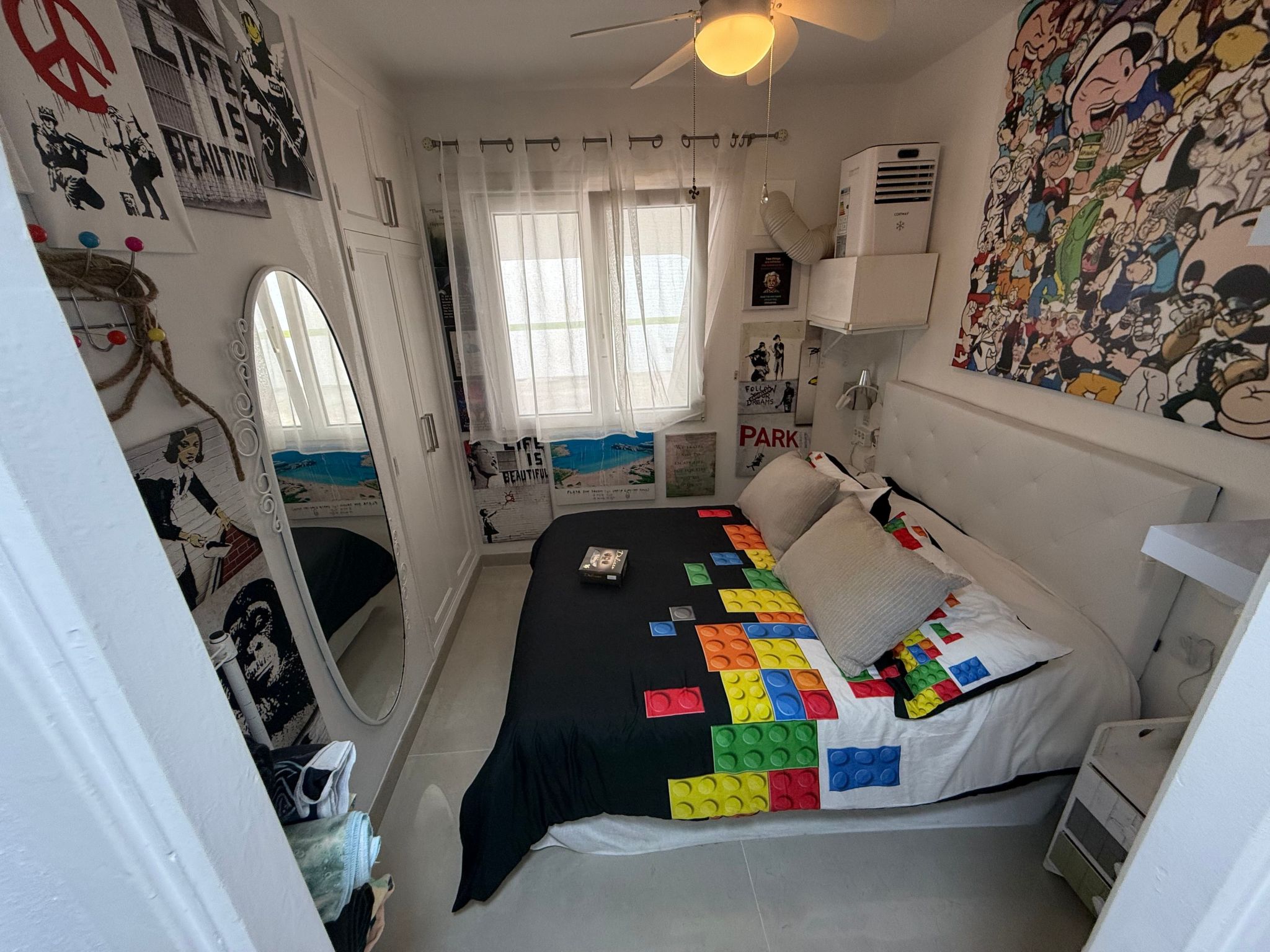 Mit Pool, umgeben von Natur-Inside