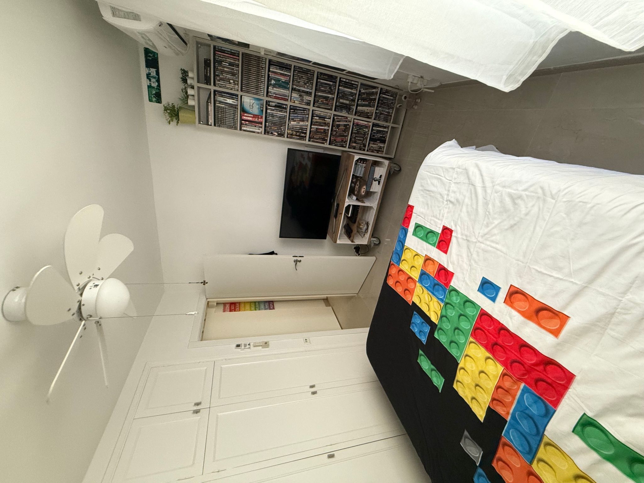 Mit Pool, umgeben von Natur-Inside