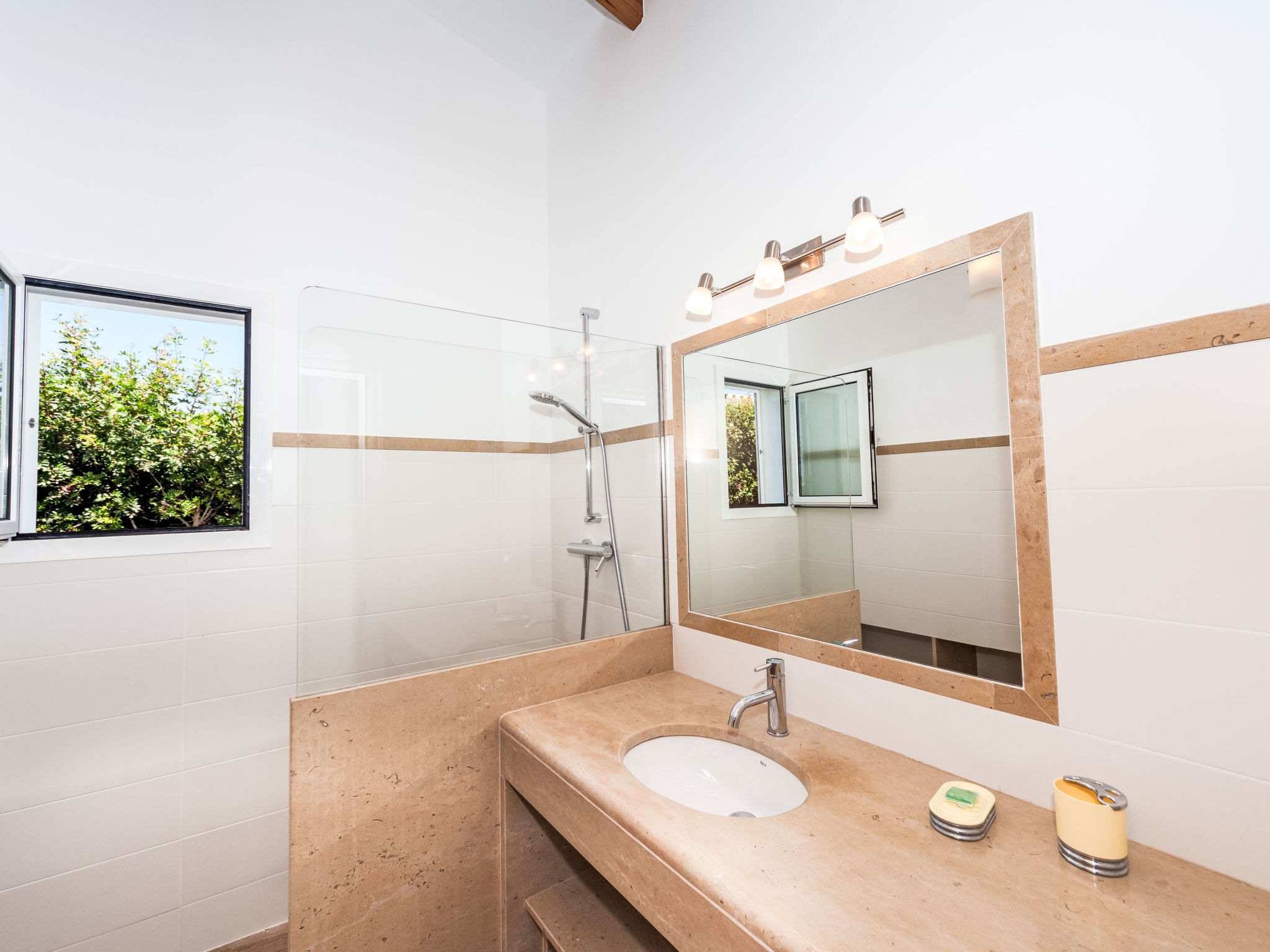 Ficula Vell Villa am Meer mit privatem Pool - Drinnen