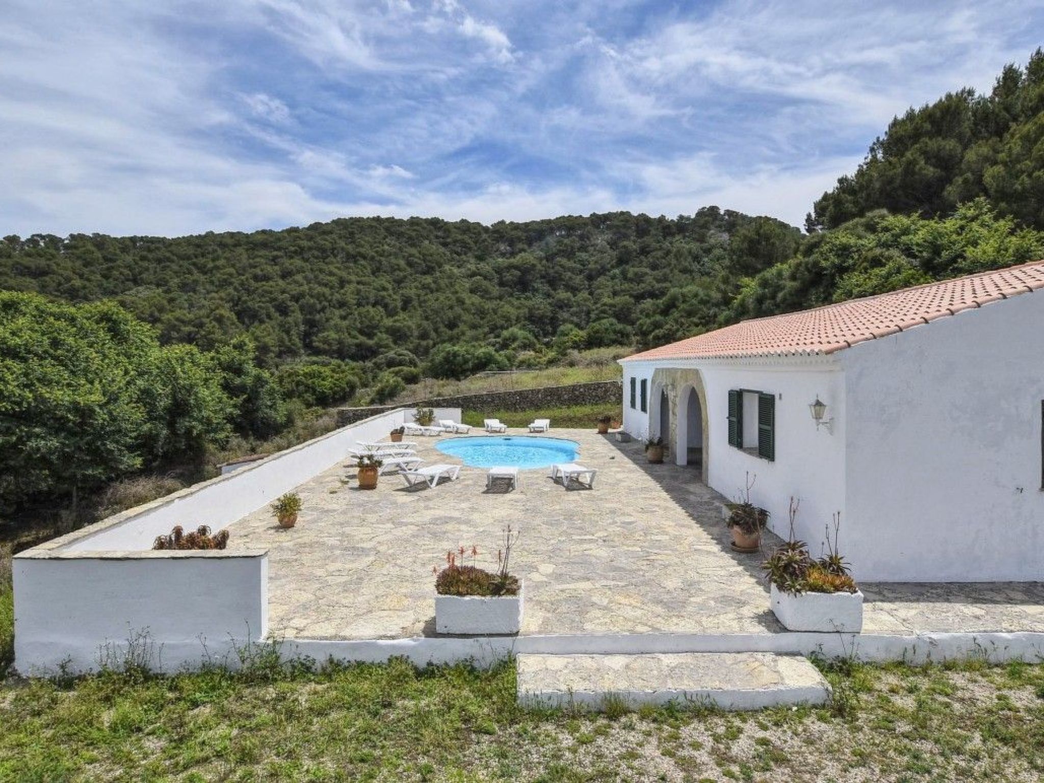 Wunderschönes Landhaus im Landhausstil mit Pool auf dem Land, in der Nähe von M - Image-tags.info